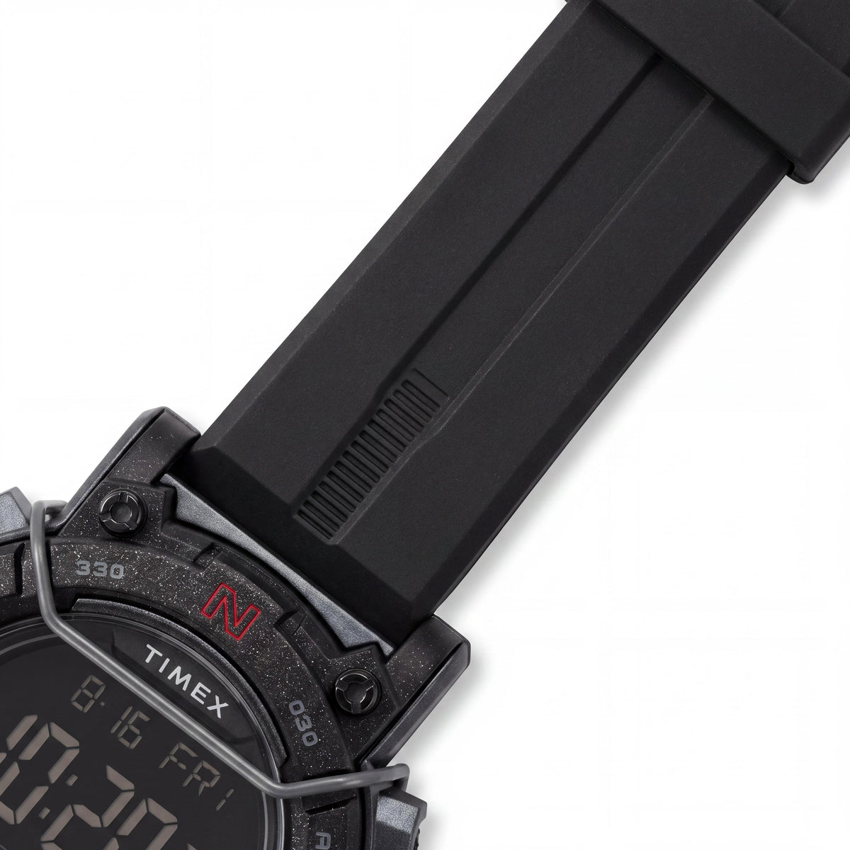 Reloj Timex Cronógrafo Digital para Hombre, de Resina Negra, Caja de 47 mm, Pantalla Negativa, Indiglo, Sumergible 100 m, Photo 3