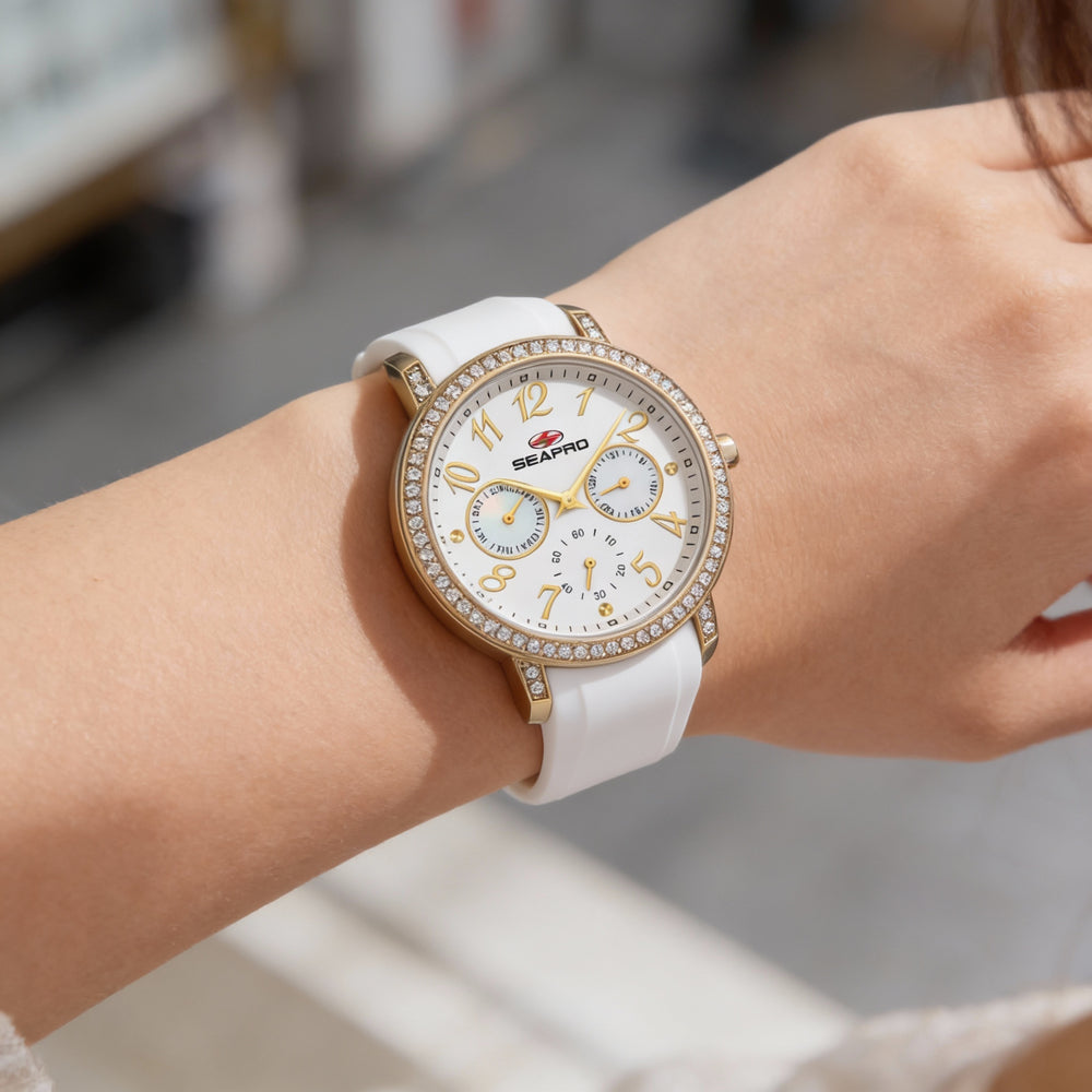 Reloj Seapro Casual para mujer, con cronógrafo plateado, correa de silicona de cuarzo, pantalla diurna, 37 mm, resistente al agua