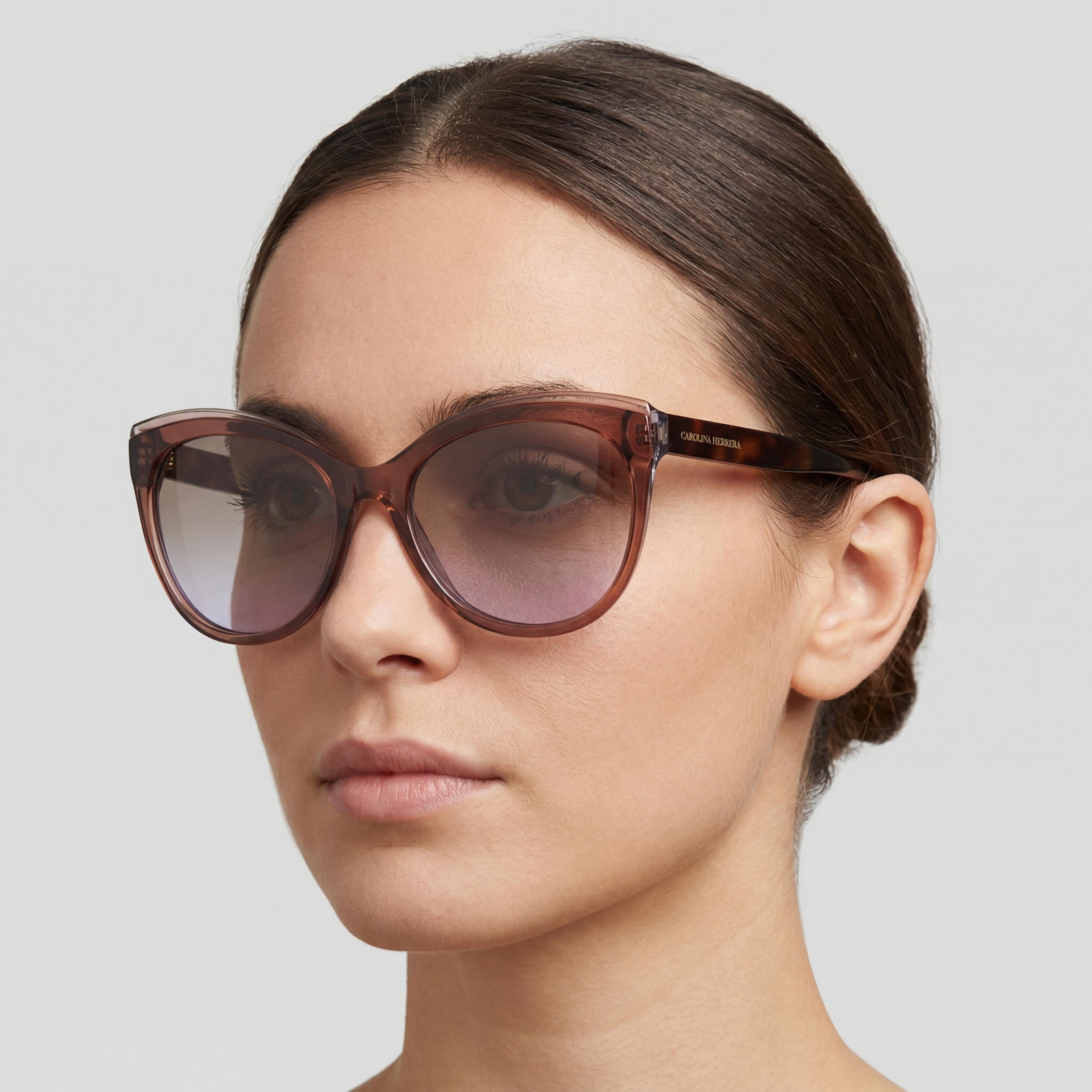 Carolina Herrera Gafas de Sol Esenciales para Mujer de Acetato con Protección UV, Montura y Lentes Marrón Grisáceo, 57-19-145mm, Photo 5
