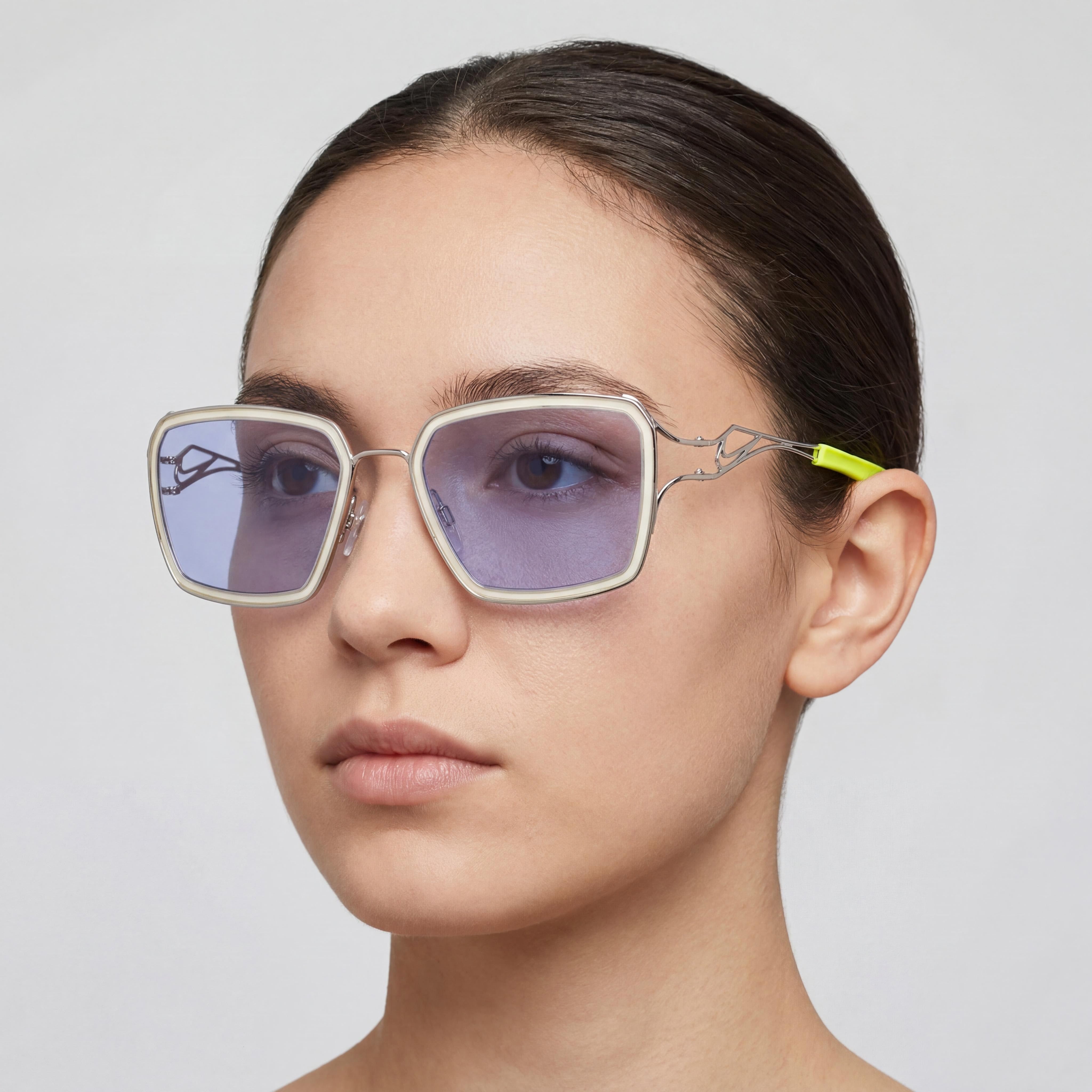 Gafas de sol Nike Classic unisex con montura de acetato, protección UV400 y lentes de policarbonato no polarizadas, en color plata, azul y amarillo, de 57 mm, Photo 5