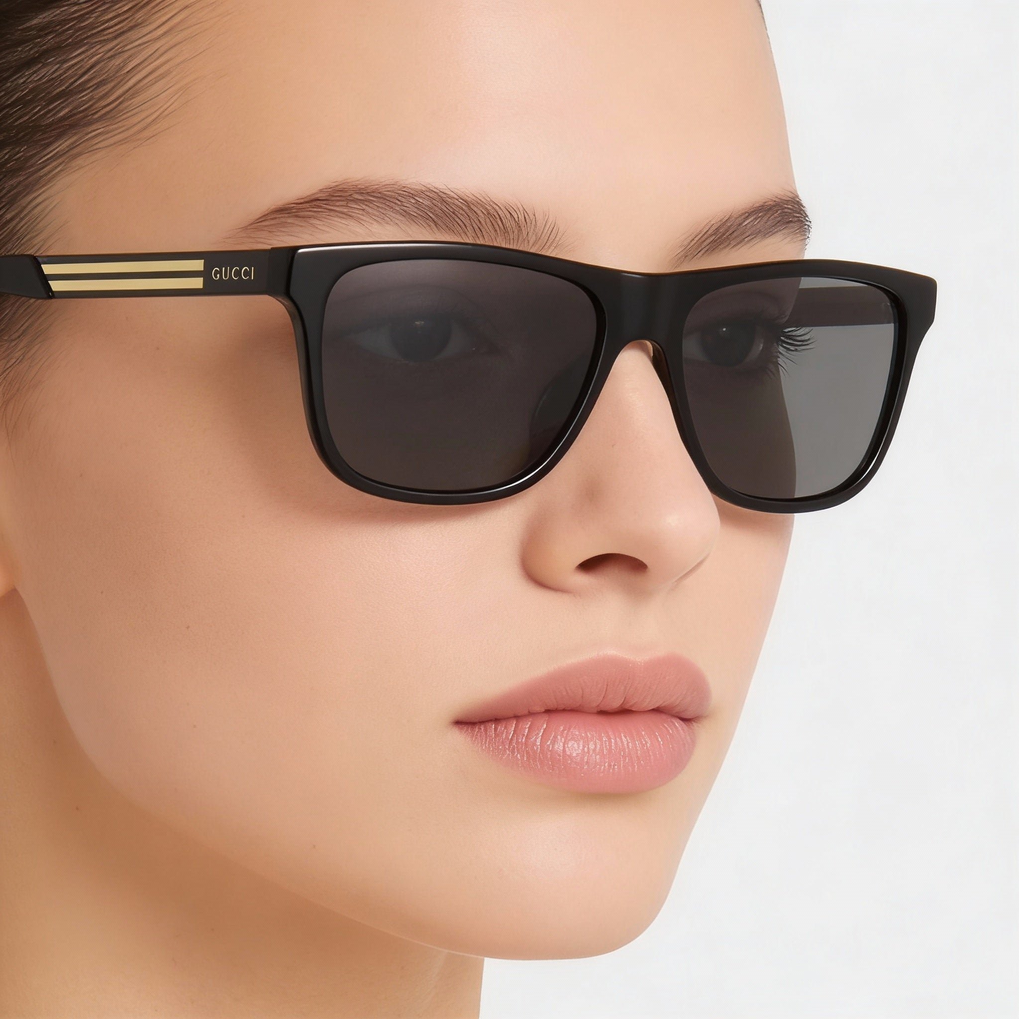 Gafas de sol Gucci con logotipo de Gucci para mujer, cuadradas, negras, de plástico, con lentes gris oscuro y protección UV, 57 mm, Photo 2