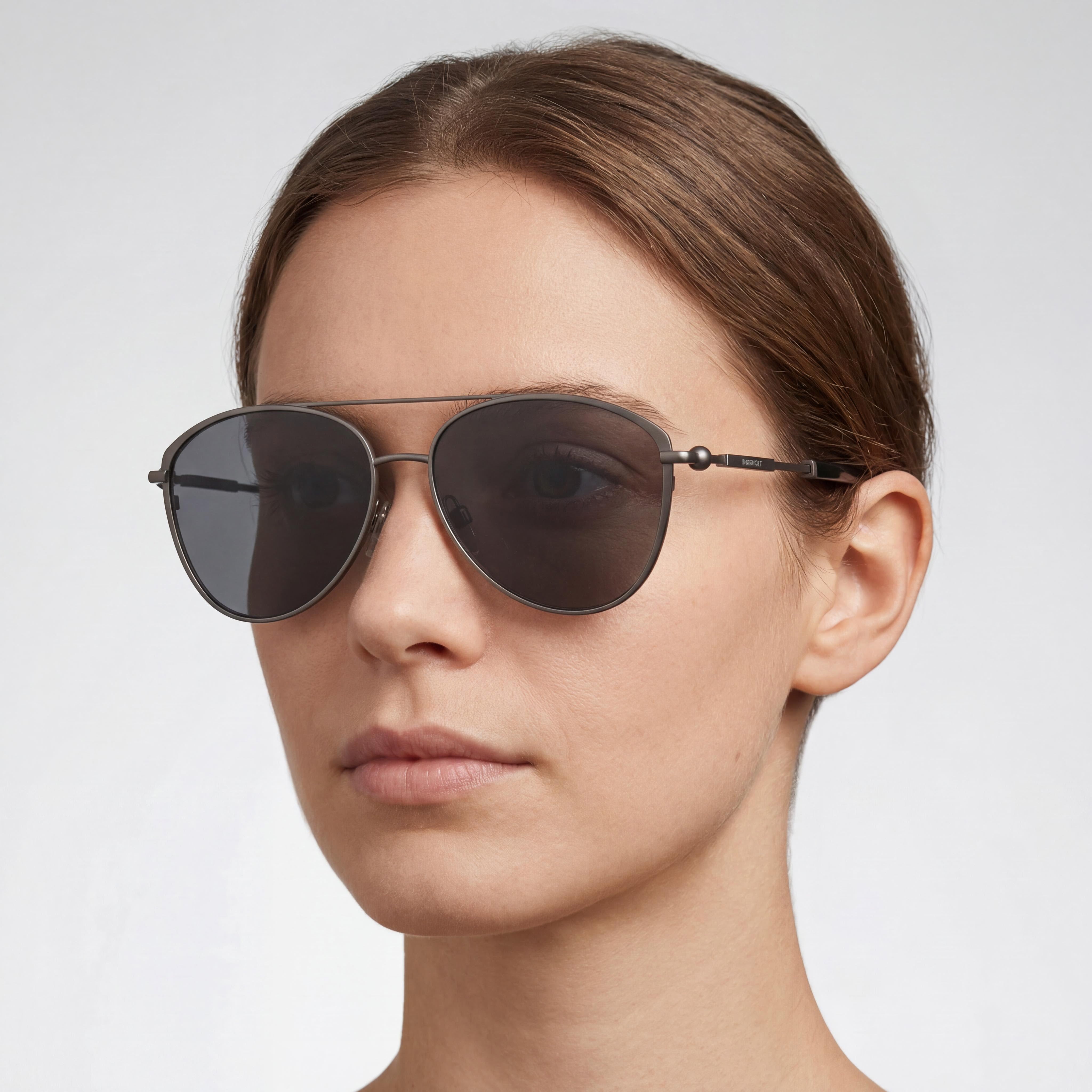 BURBERRY Gafas de sol clásicas unisex con montura de metal gris oscuro, lentes de policarbonato gris oscuro no polarizadas 59 mm, Photo 5