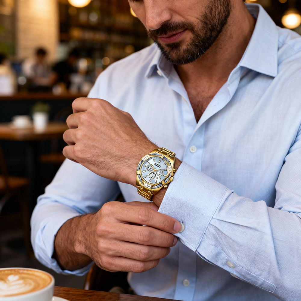 Reloj cronógrafo Invicta Bolt de acero inoxidable dorado para hombre con correa de pulsera, caja de 50 mm y cristal Flame Fusion.