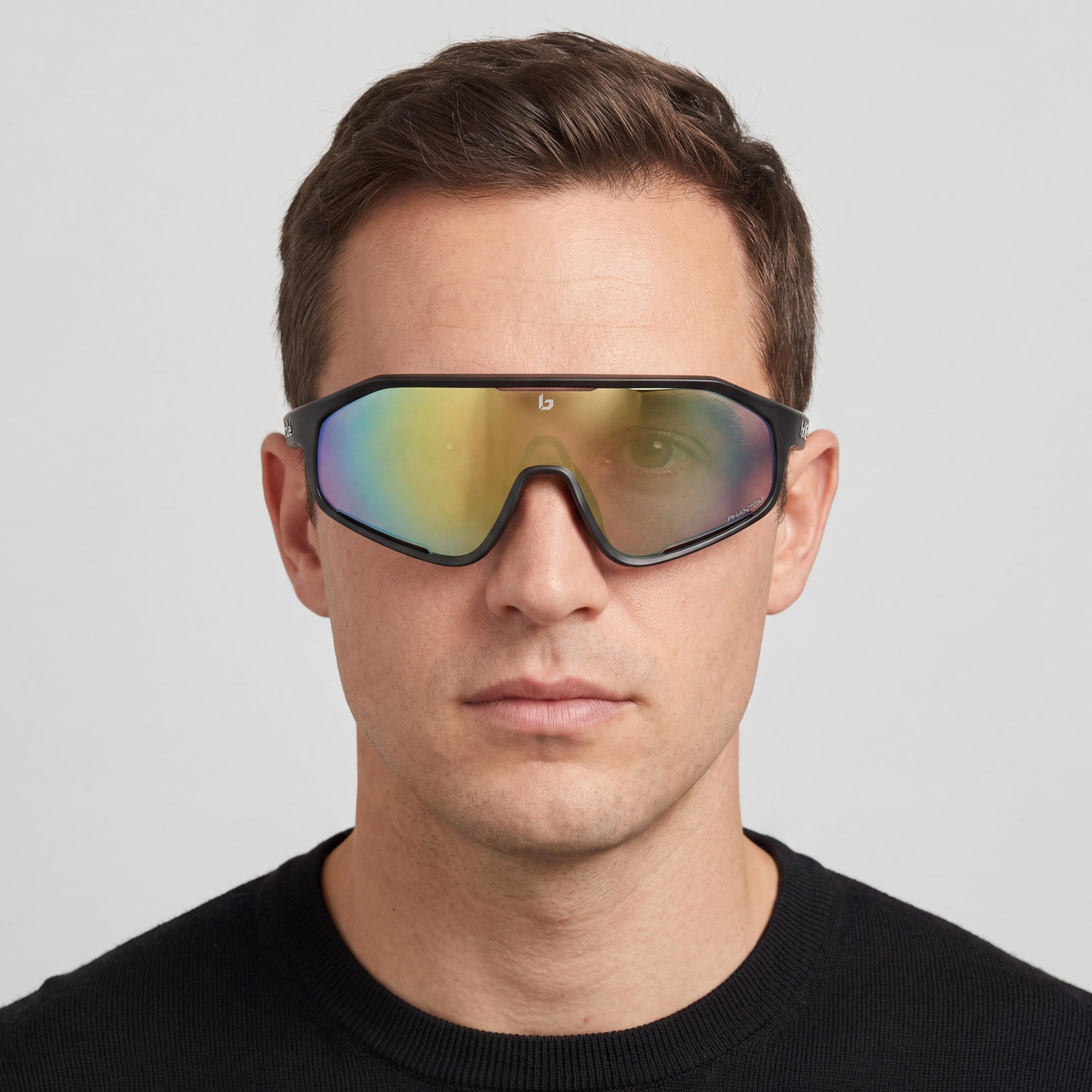 bollé Clint Unisex Sunglasses, Plastic Frame, Clear Photochromic Green Polycarbonate UV Protection Lenses, Adjustable (136mm), Photo 5