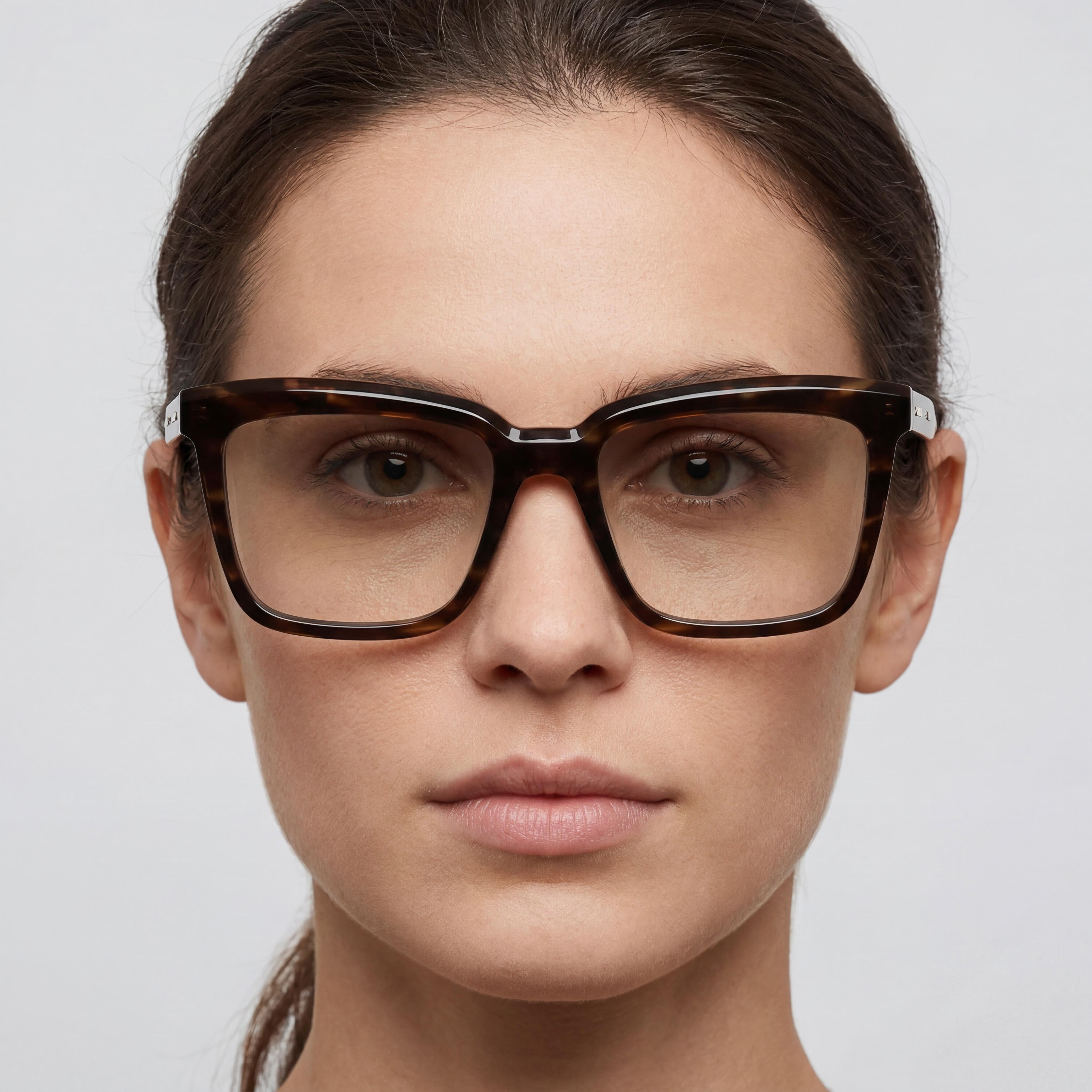 Gafas de sol Calvin Klein Modern para mujer, sin polarizar, con montura de acetato, color marrón habana, ancho de lente de 53 mm, Photo 4