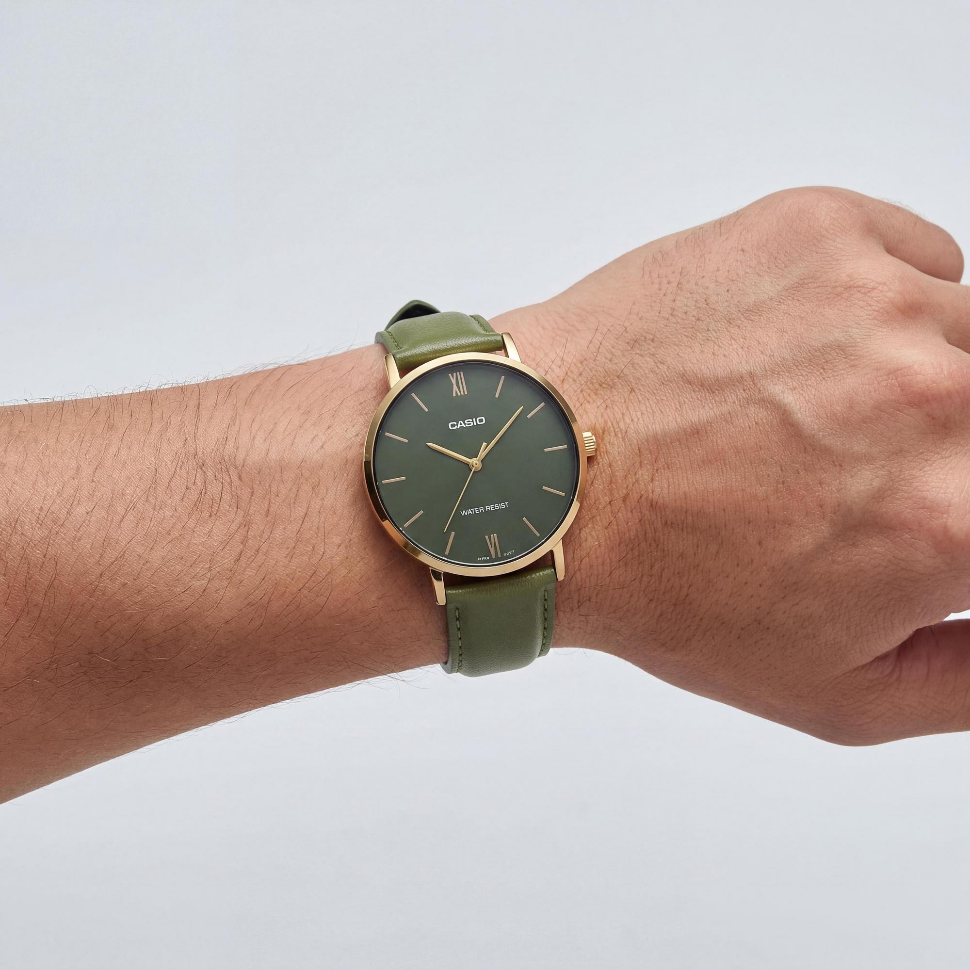 Casio Men’s Analog Watch with Quartz Movement, Green Genuine Leather Band, Stainless Steel Case, 40mm, Photo 3