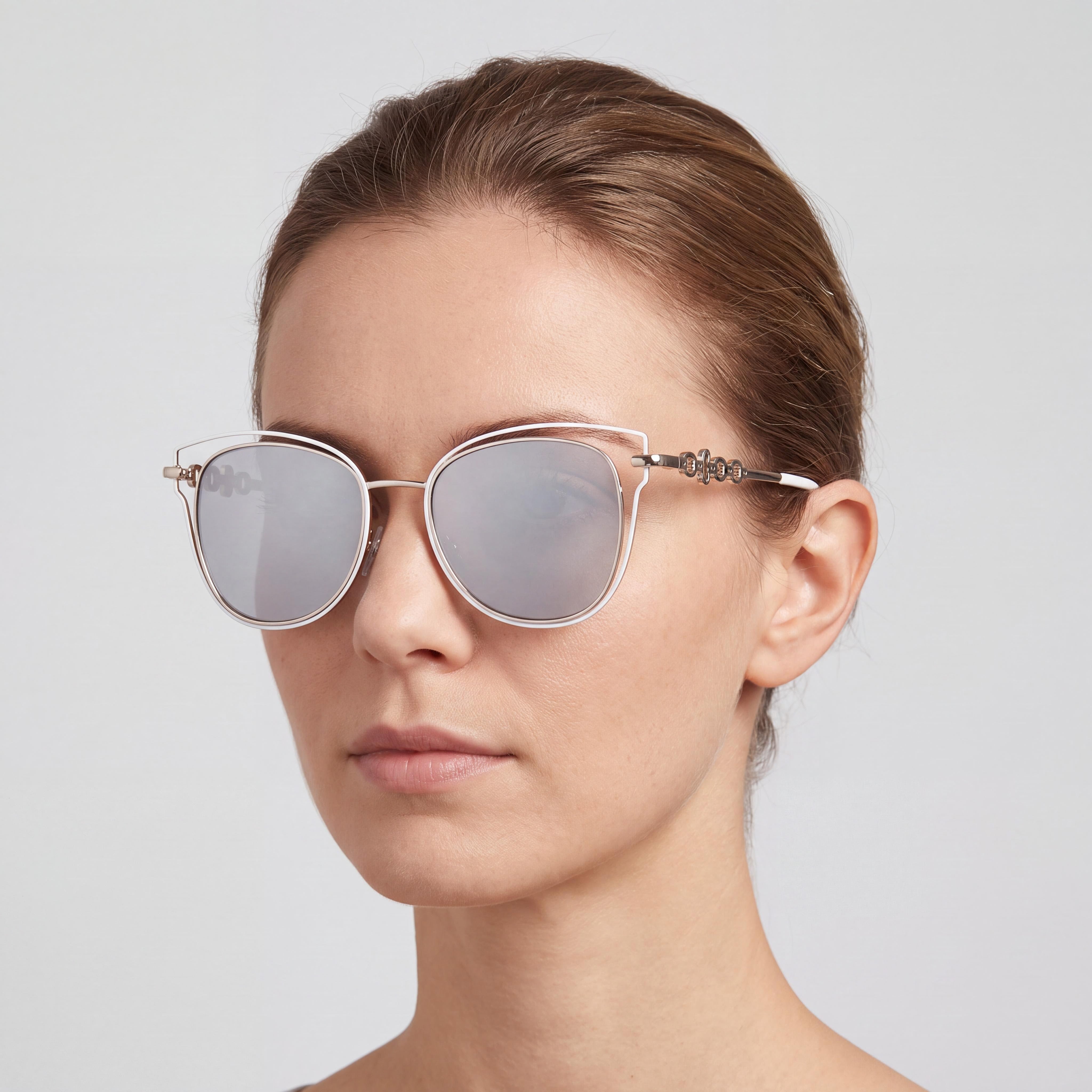 GUESS GF0343 Women's Polycarbonate Frame UV Protective Gradient Bordeaux Rose Gold Sunglasses 53mm, Photo 4