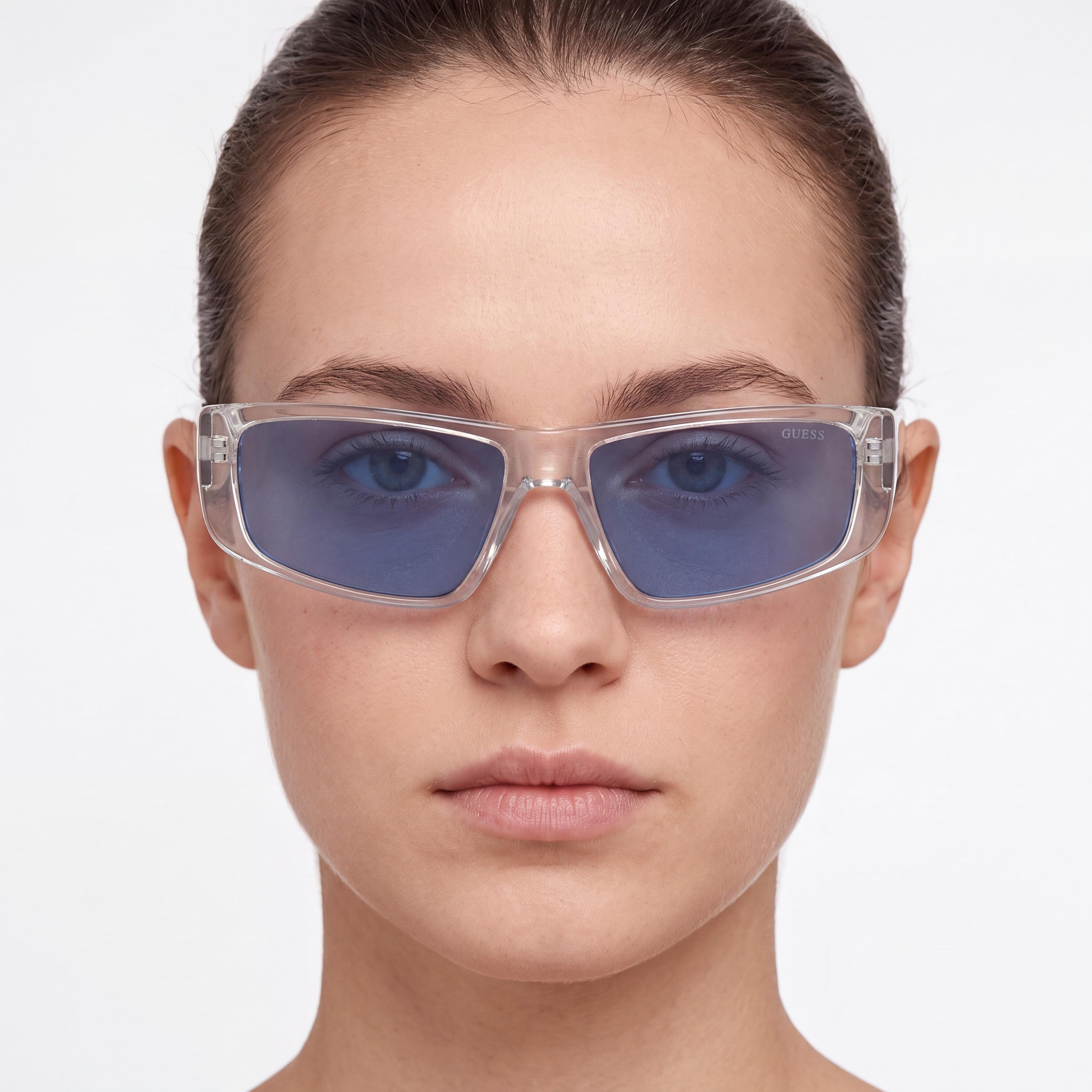 GUESS Gu823126v58 Unisex Rectangular Style Crystal Plastic Frame Blue Lens UV Protected Sunglasses 58mm, Photo 4