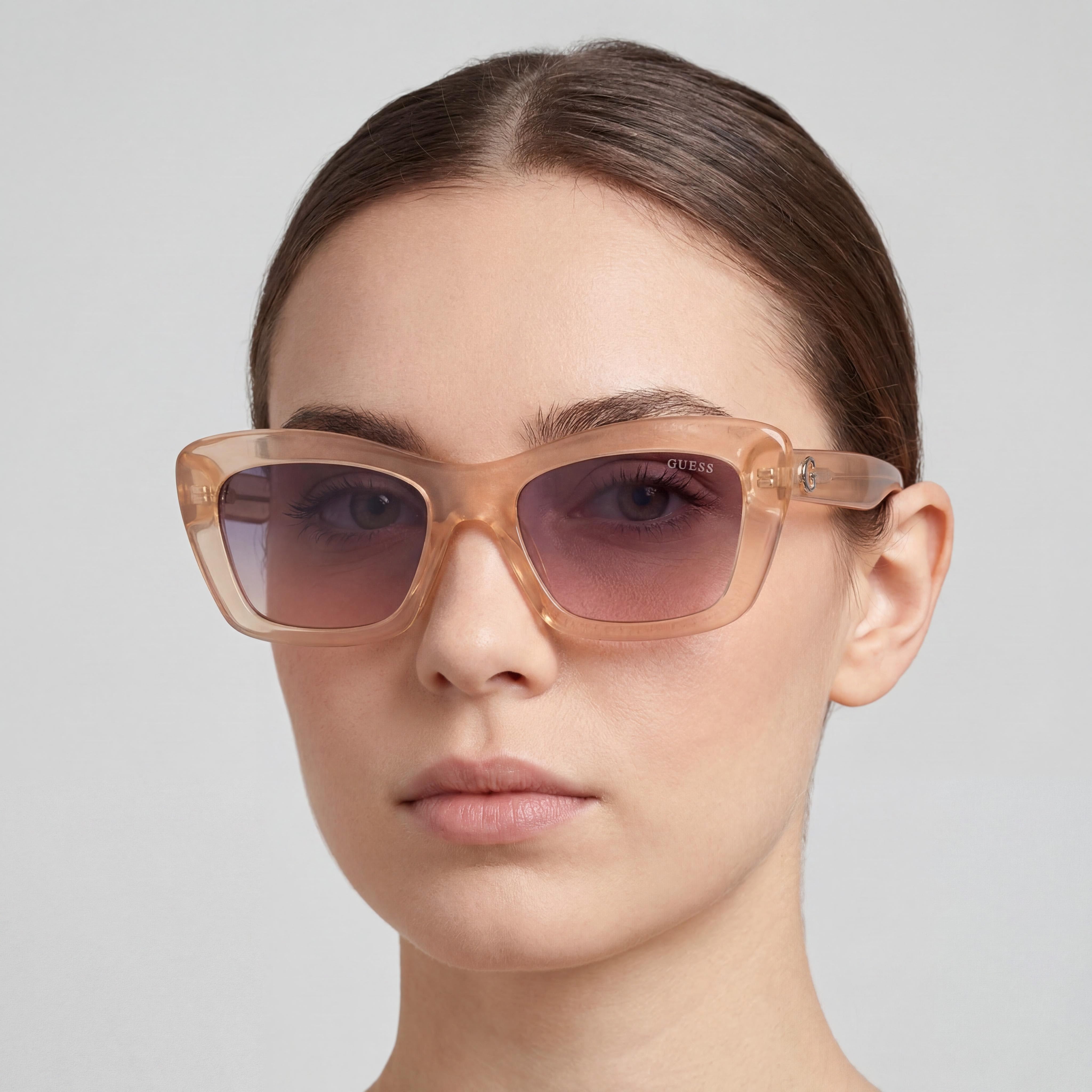 GUESS Women's Plastic Rectangular Sunglasses, Shiny Light Orange, Violet Lenses, UV Protection, 52mm, Photo 4