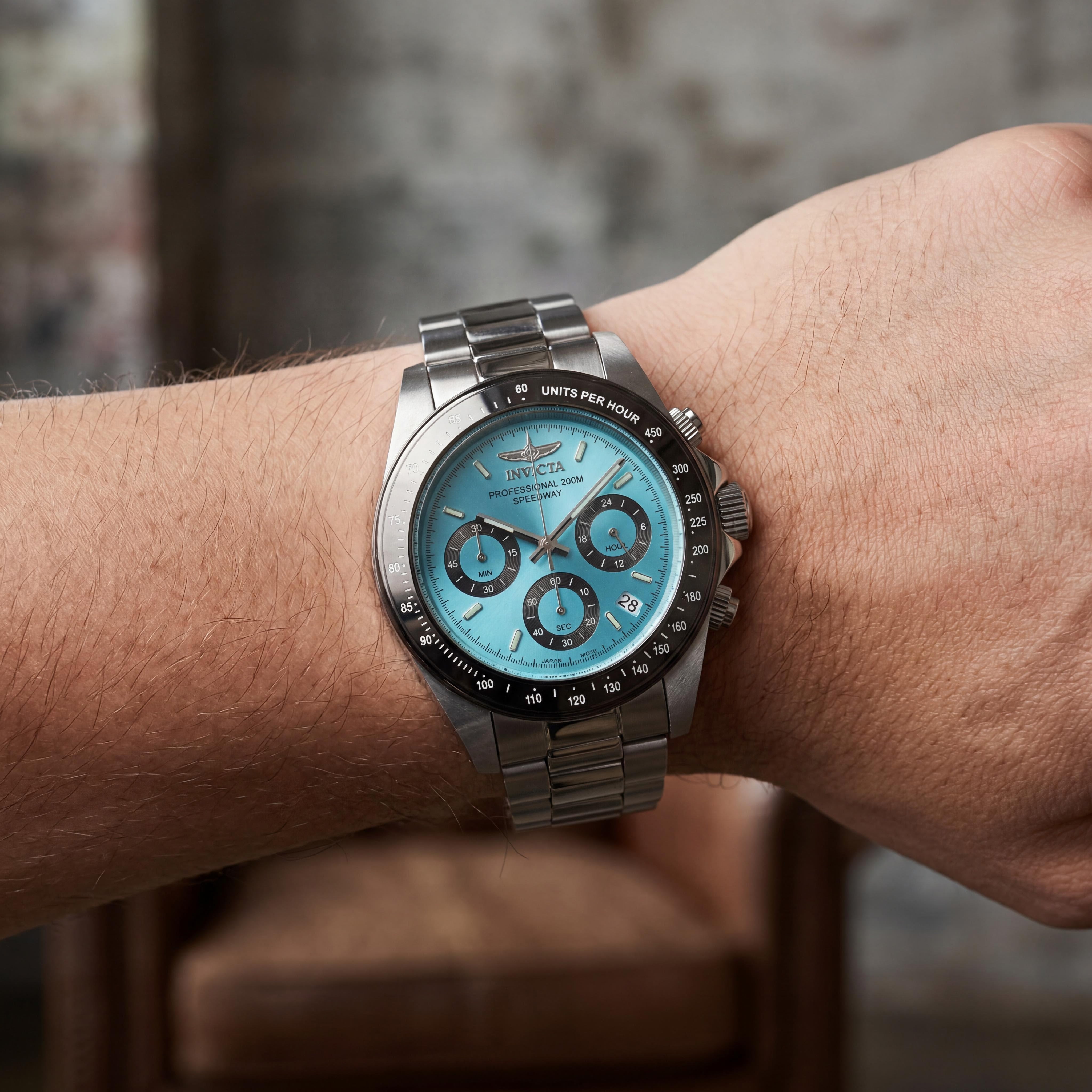 Invicta Men's 15589 Quartz Chronograph Stainless Steel Watch, 39mm Silver Case, Blue Luminous Dial, Photo 3