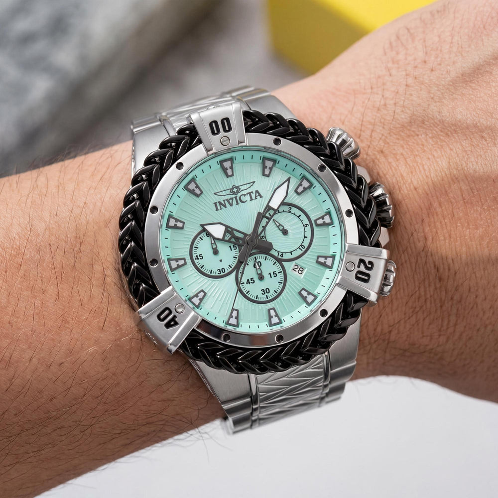 Reloj Invicta Bolt 48159 para hombre, cronógrafo de cuarzo, pulsera de acero inoxidable plateado de 54 mm con esfera azul