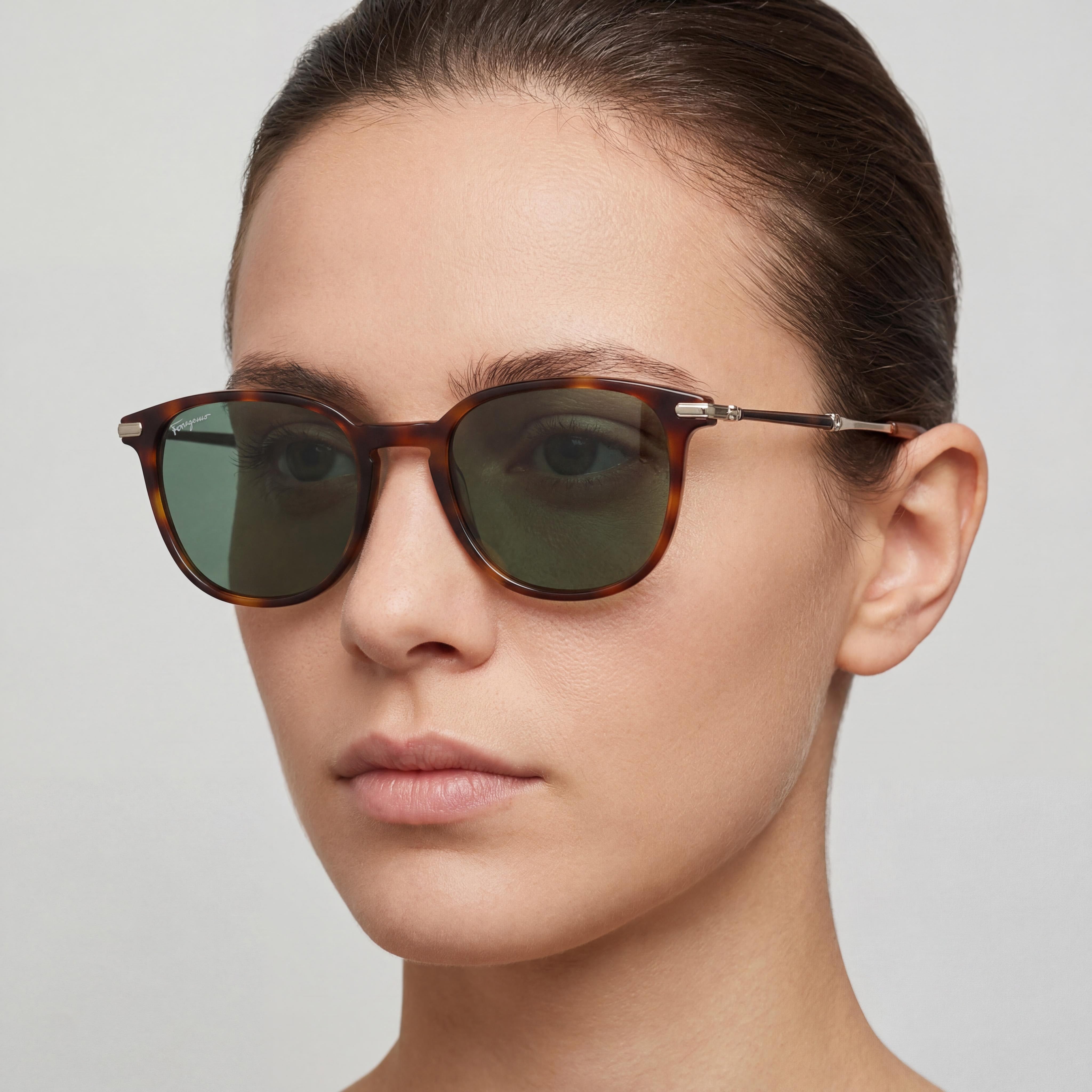 Salvatore Ferragamo Gafas de Sol Unisex Cuadradas de Acetato Tortoiseshell SF 1015S con Lentes Verdes Protección UV 52mm, Photo 4