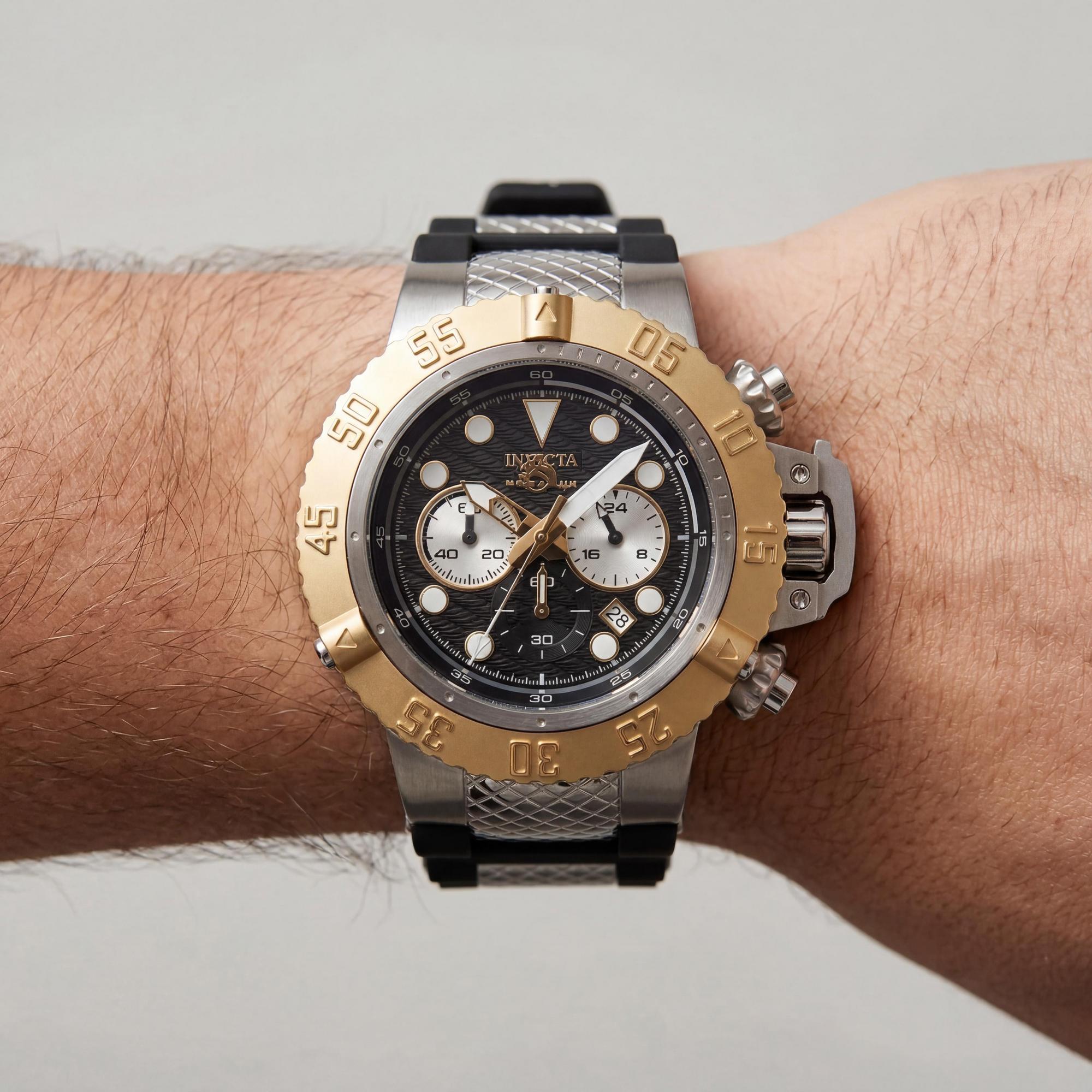 Reloj cronógrafo de cuarzo Invicta Subaqua IN-47830-AMZUK para hombre, de acero inoxidable plateado, de 50 mm y esfera negra., Photo 3