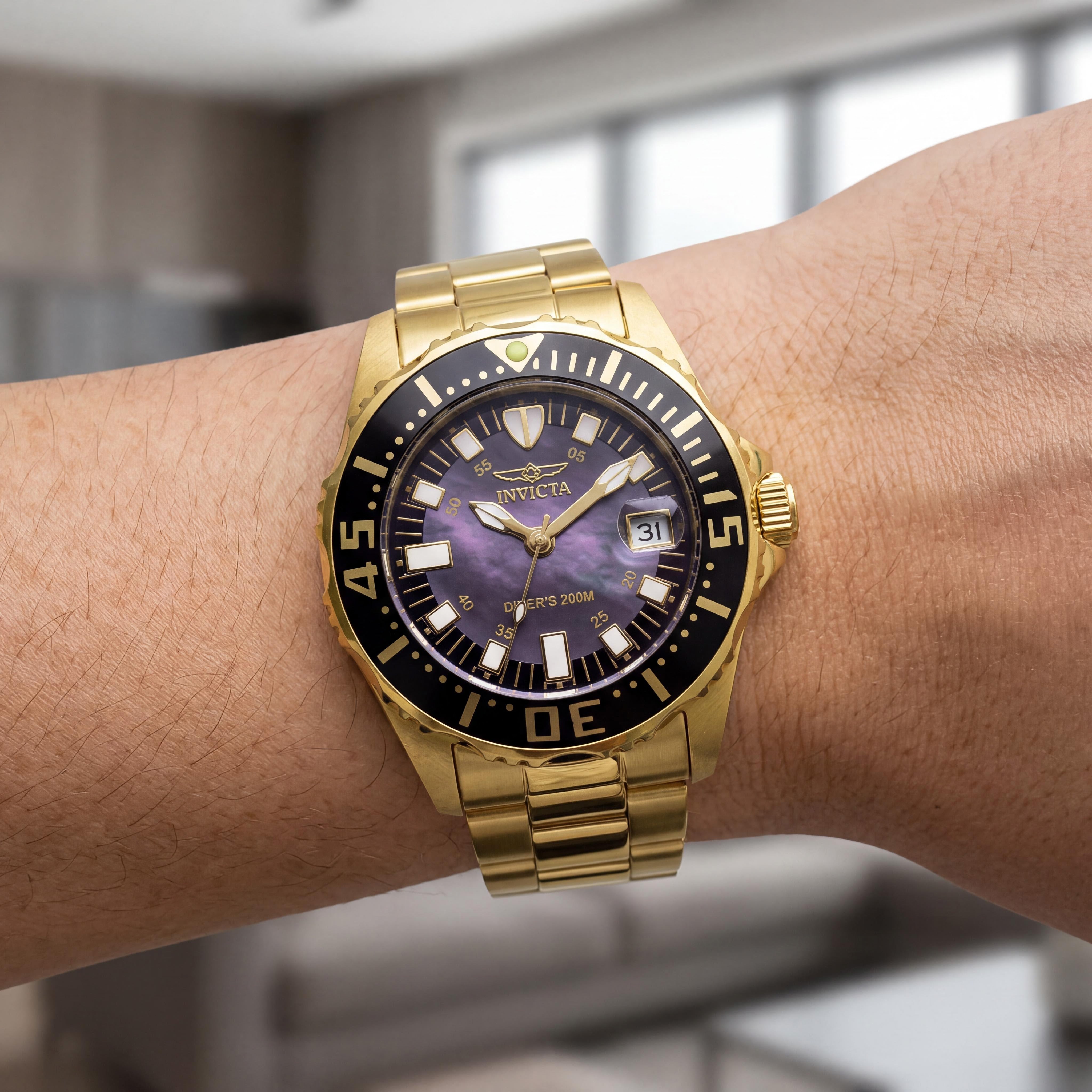 Invicta Pro Diver 2962 Reloj de Acero Inoxidable Chapado en Oro de 30 mm para Mujer, Esfera de Nácar Negro, Bisel Negro, Photo 4
