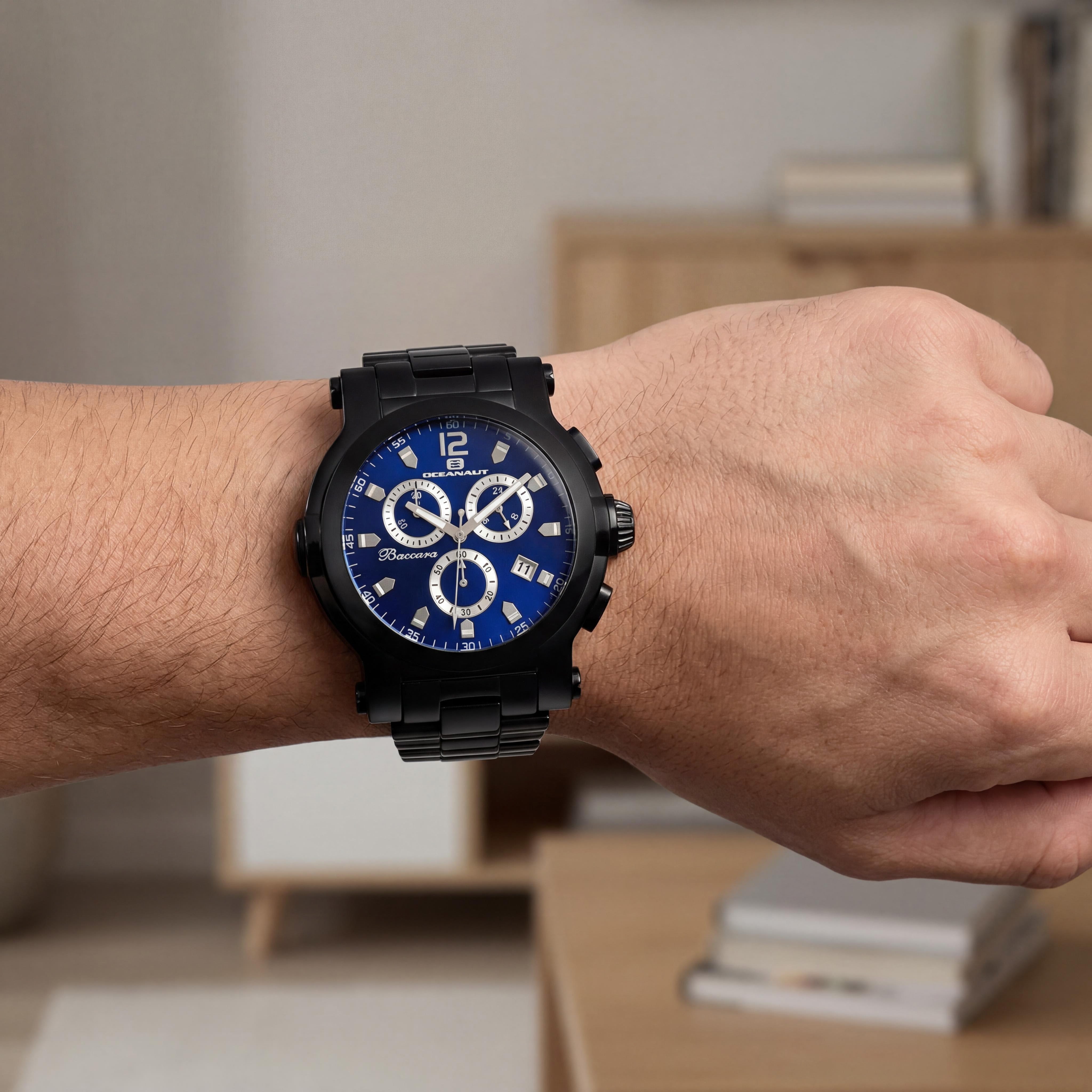 Christian Van Sant Men's Quartz Chronograph Silver Stainless Steel Water Resistant Watch with Blue Dial, Photo 3