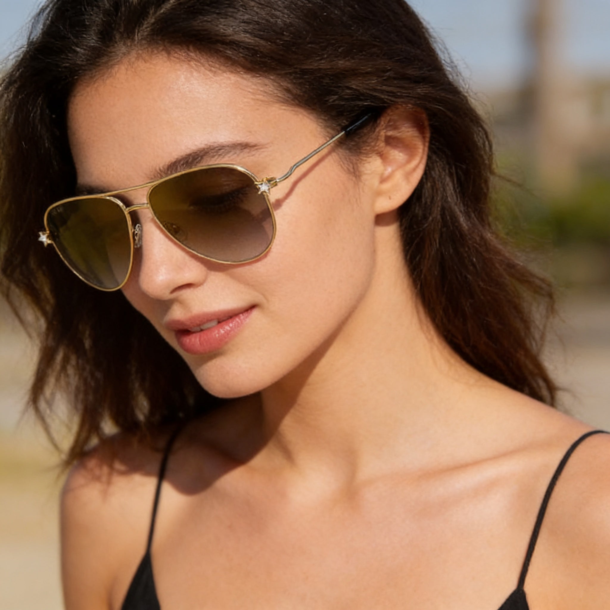 JIMMY CHOO Sansa/S - Gafas de sol estilo piloto para mujer, de acero inoxidable, con cristales y diamantes dorados, degradado dorado, 58 mm, Photo 5