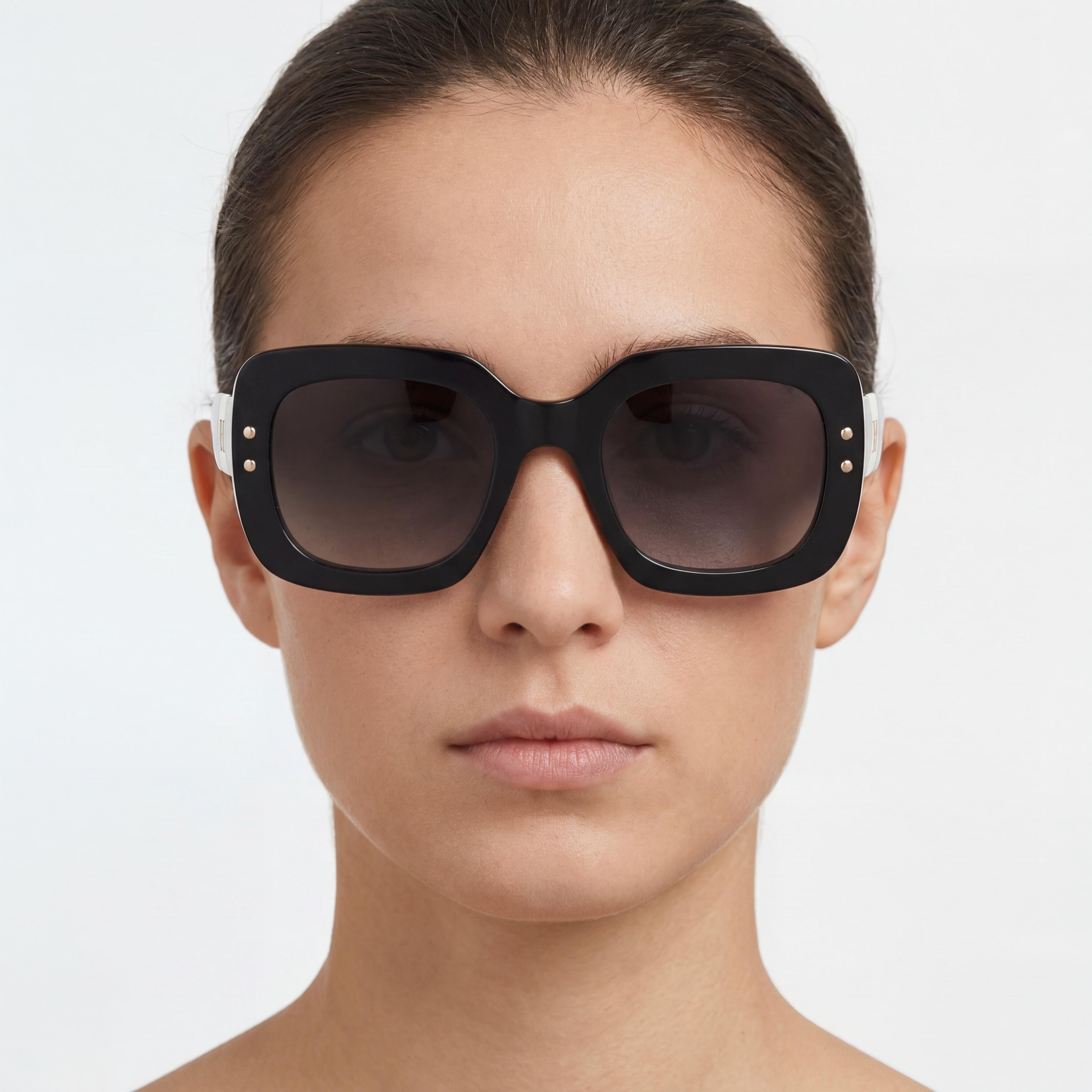 Carolina Herrera HER 0186/S Unisex Rectangular Acetate UV Non-Polarized Sunglasses Black White Dark Grey Shaded Lenses 52-22-145, Photo 4