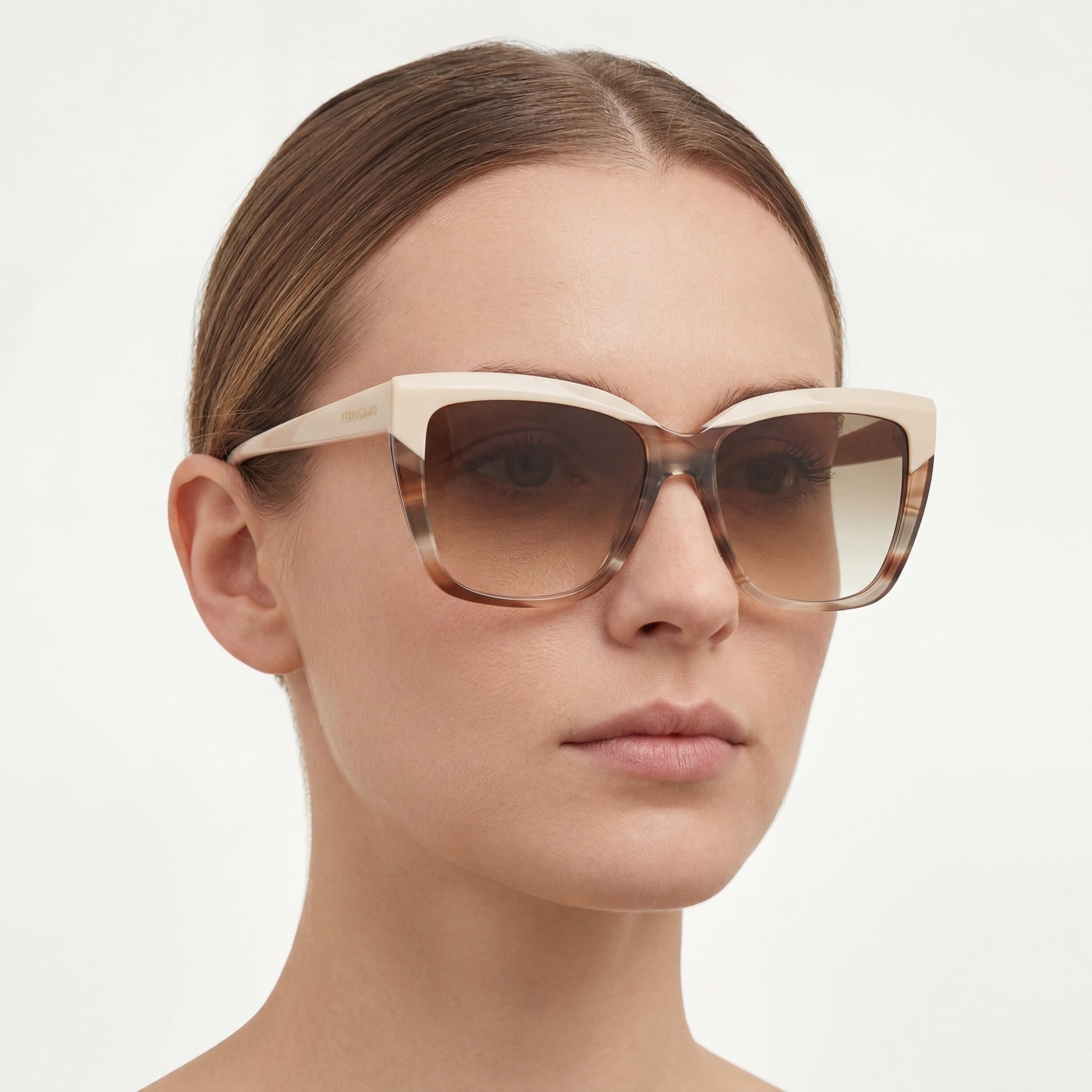 Ferragamo Sf1102s Women's Lightweight Acetate Sunglasses in Beige Striped Tortoise with UV 400 Protection, 58mm, Photo 4