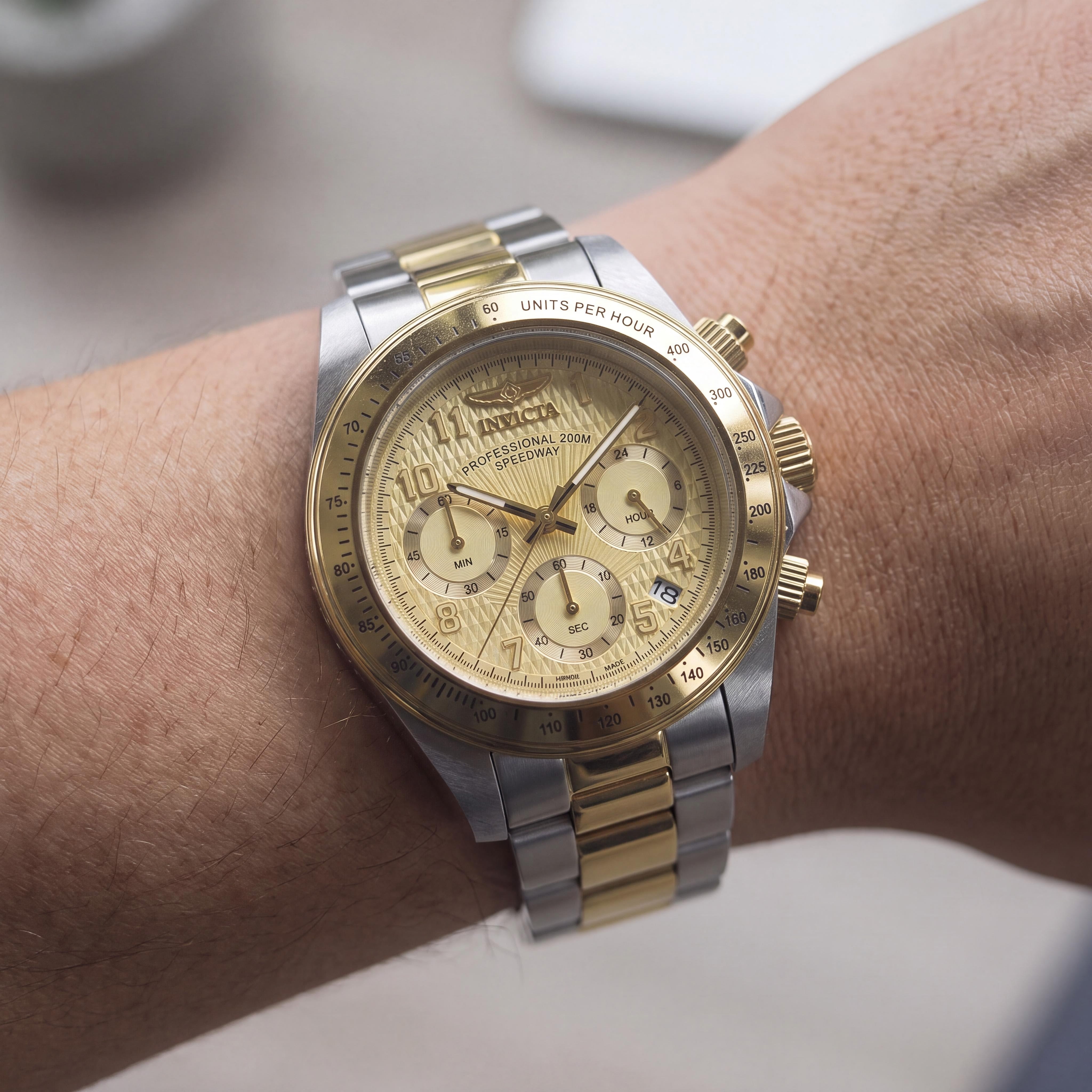 Invicta Speedway 49908 Men's Chronograph Stainless Steel Bracelet Watch, Gold Dial, 39mm, Photo 4