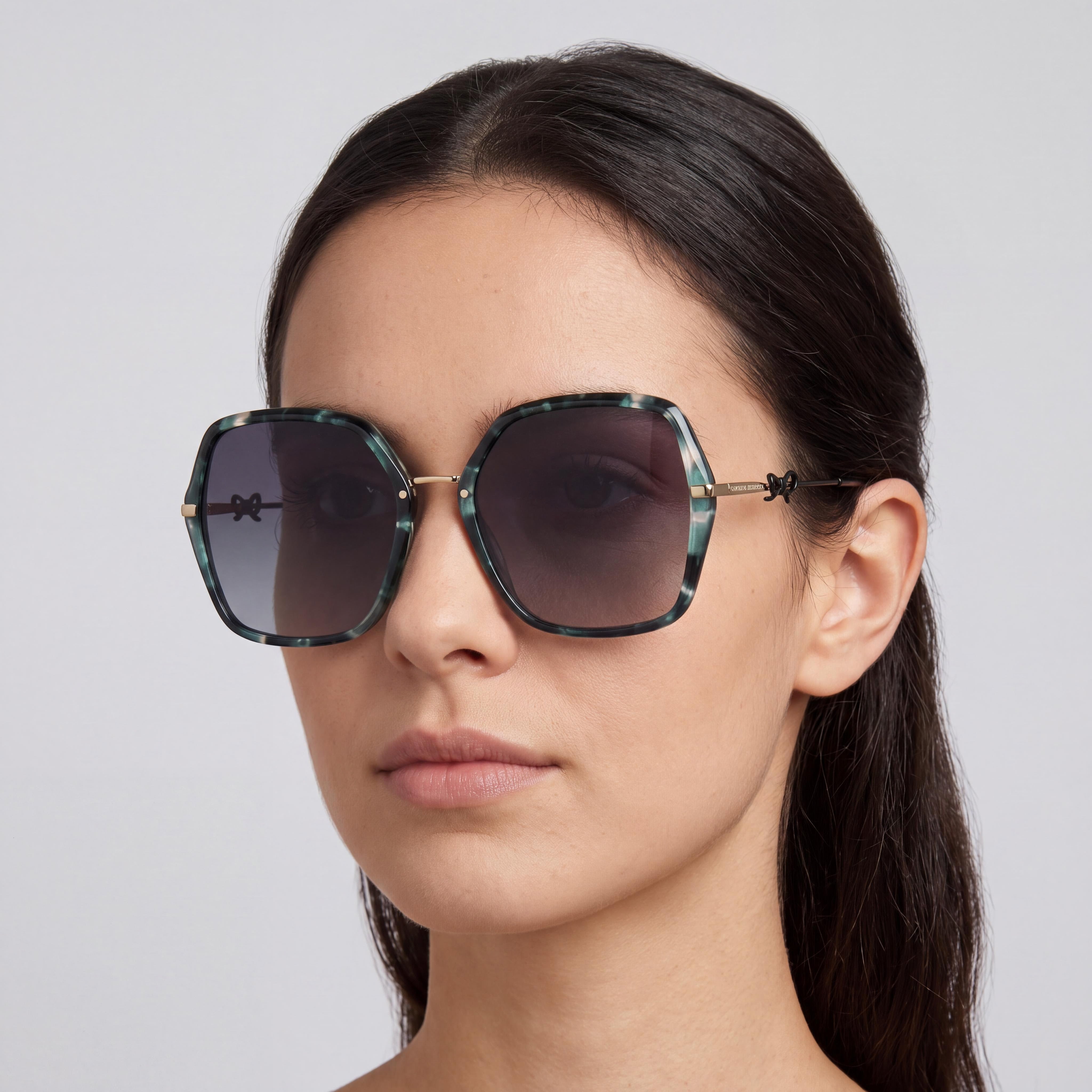 Carolina Herrera Classic Women's Green Marble Gold Metal Dark Grey Shaded Non-Polarized Sunglasses 57mm, Photo 4