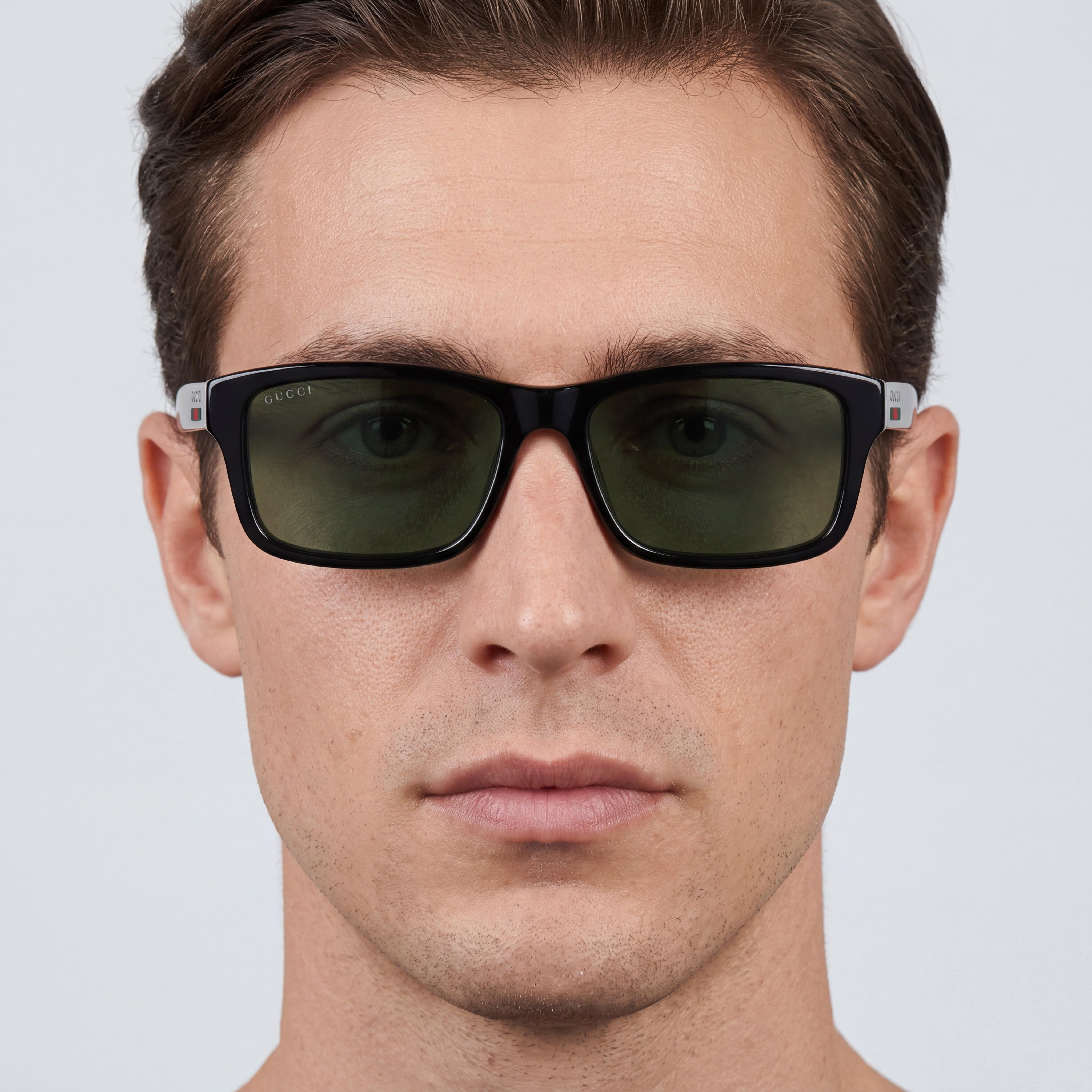 Gafas de sol unisex modernas Gucci con montura negra y lentes negras, puente 18 mm, patillas 145 mm, Photo 4