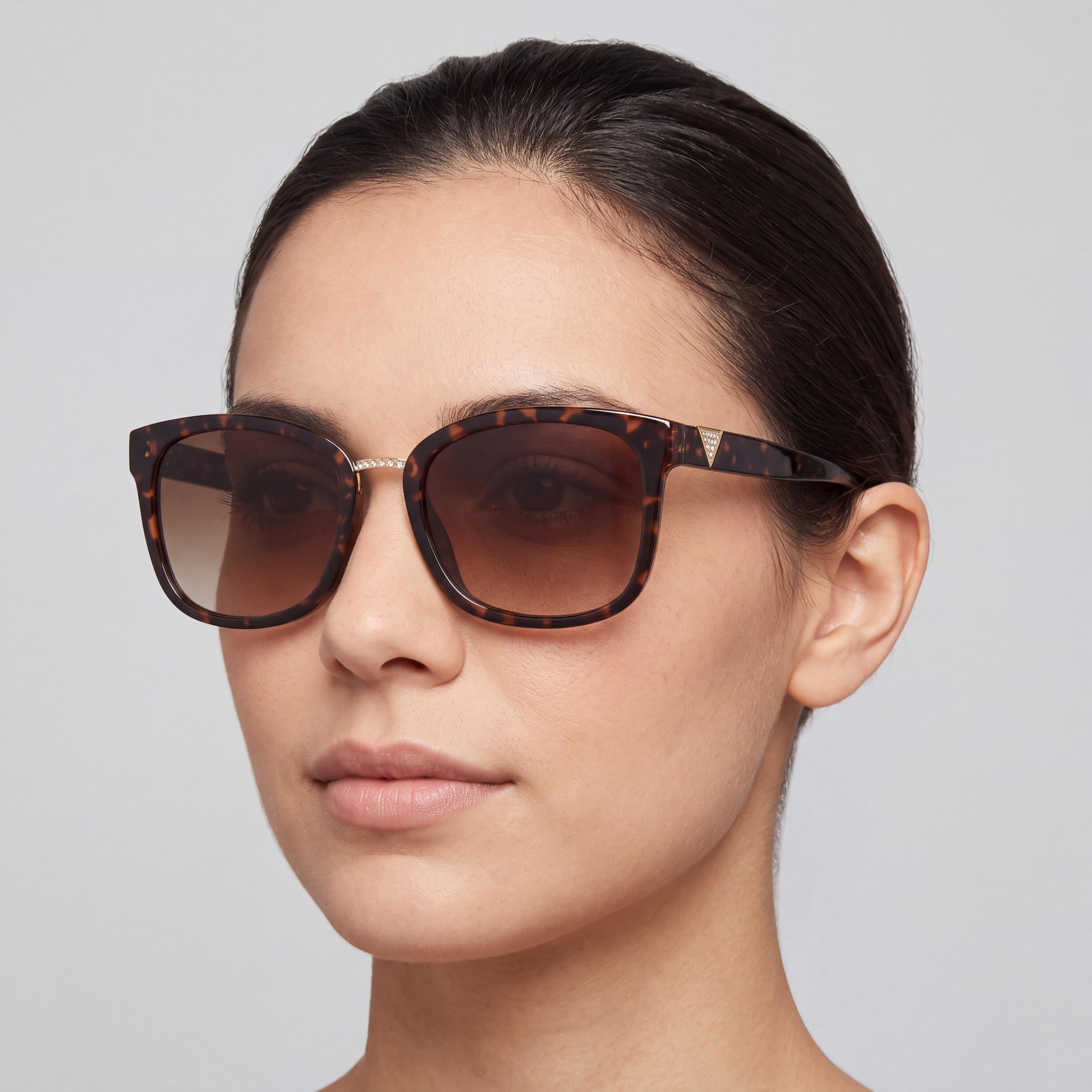 GUESS Classic GF0327 Women's Multi-Coloured Plastic Gradient Brown UV Protection Sunglasses 57mm, Photo 4