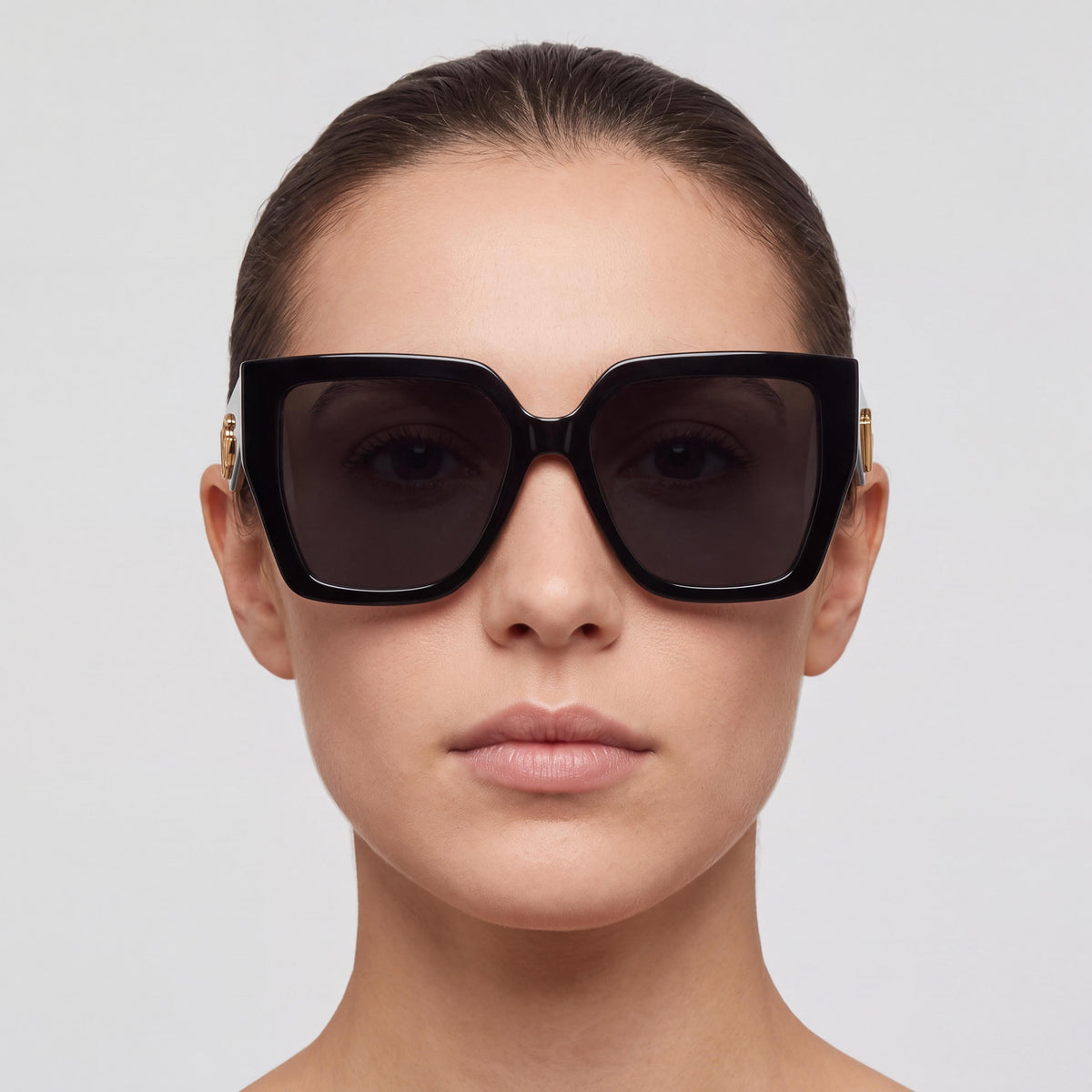 Dolce & Gabbana 4438 Gafas de sol para mujer con montura de acetato brillante negro y gris, forma de mariposa, lentes negras de 55 mm y protección UV, Photo 3