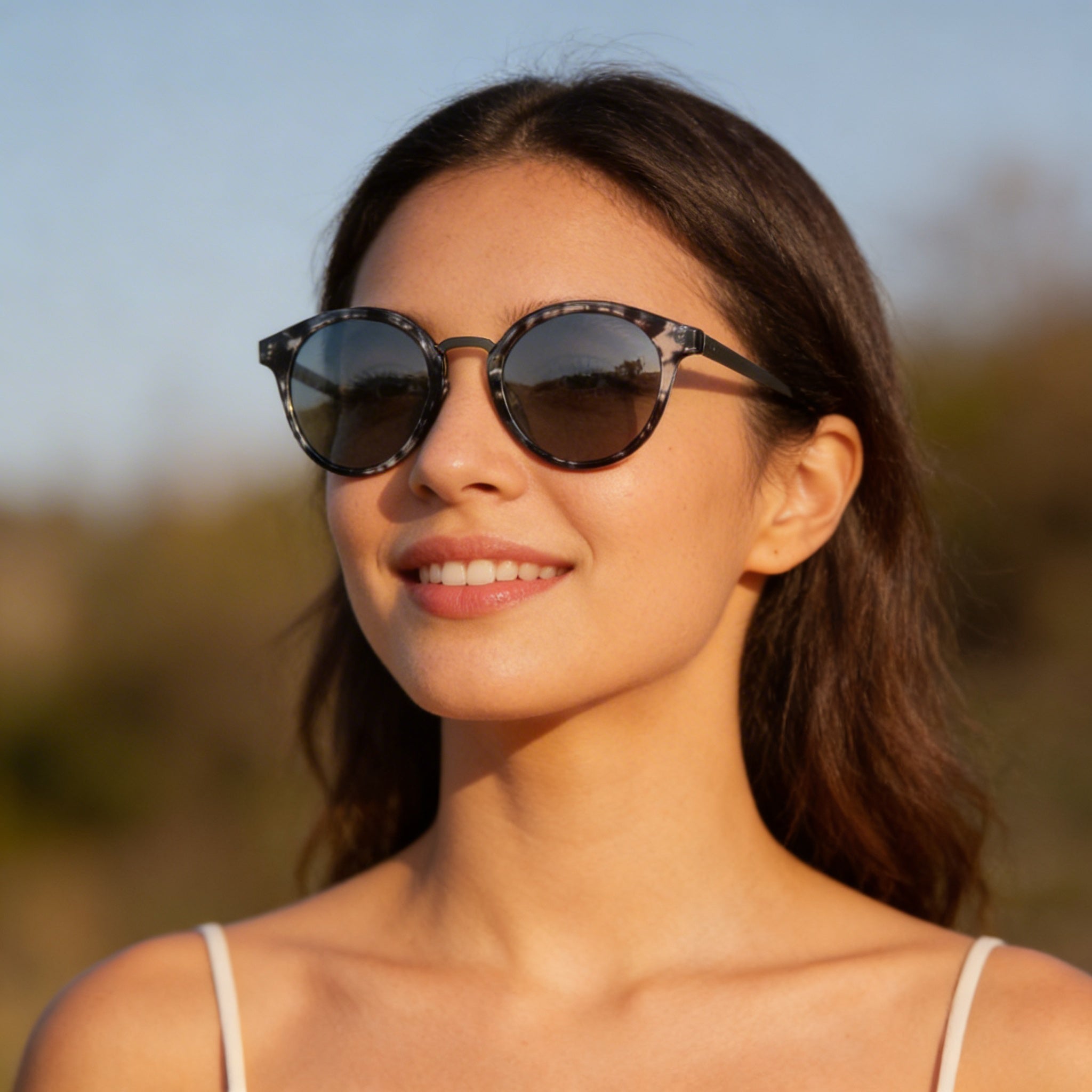Guess Classic Women's Havana Bordeaux Mirror Plastic Metal 50mm Lens 15mm Bridge 145mm Temple Sunglasses, Photo 5