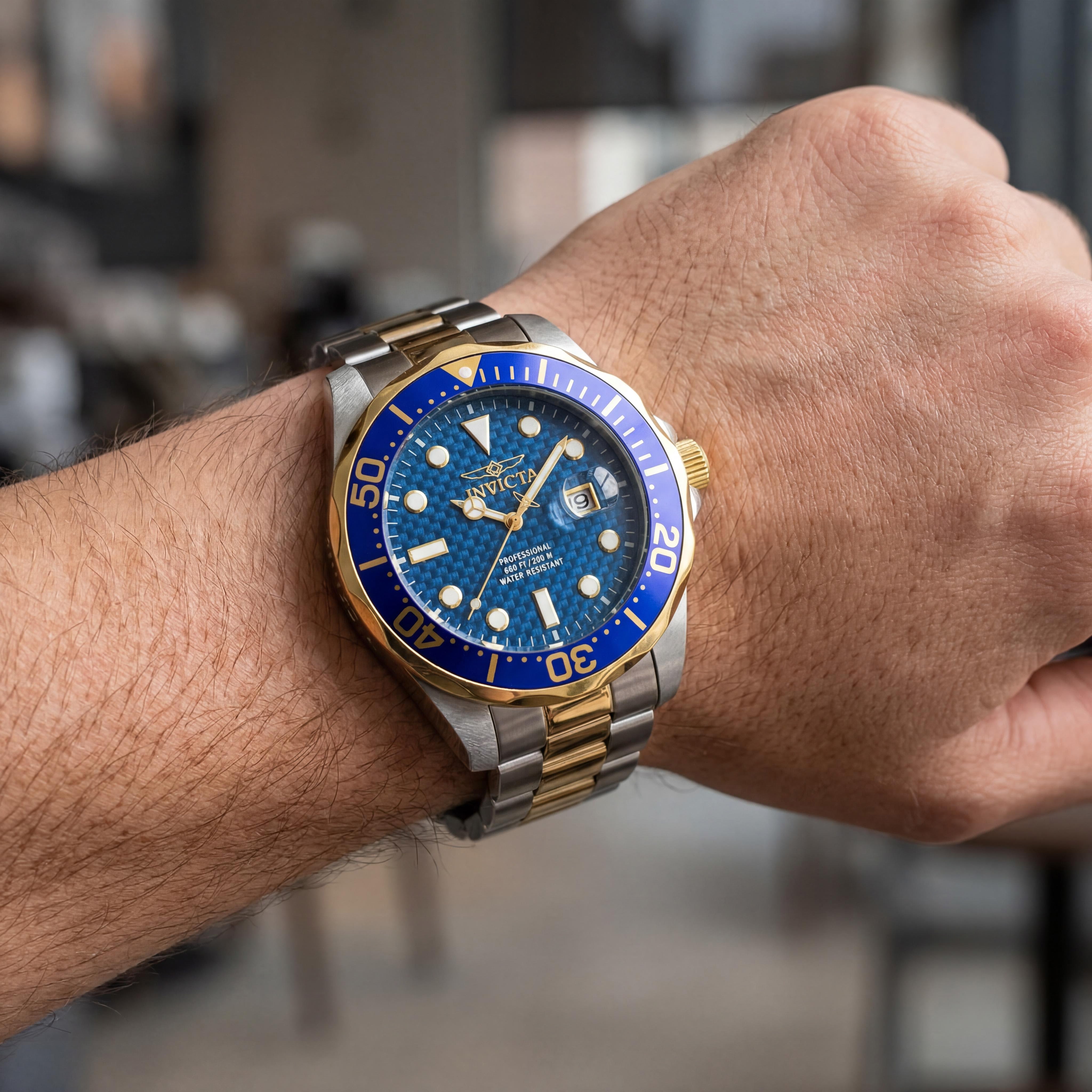 Invicta Grand Diver Men's Blue Carbon Fiber Dial Stainless Steel Case & Bracelet Luminous Watch 44mm, Photo 4
