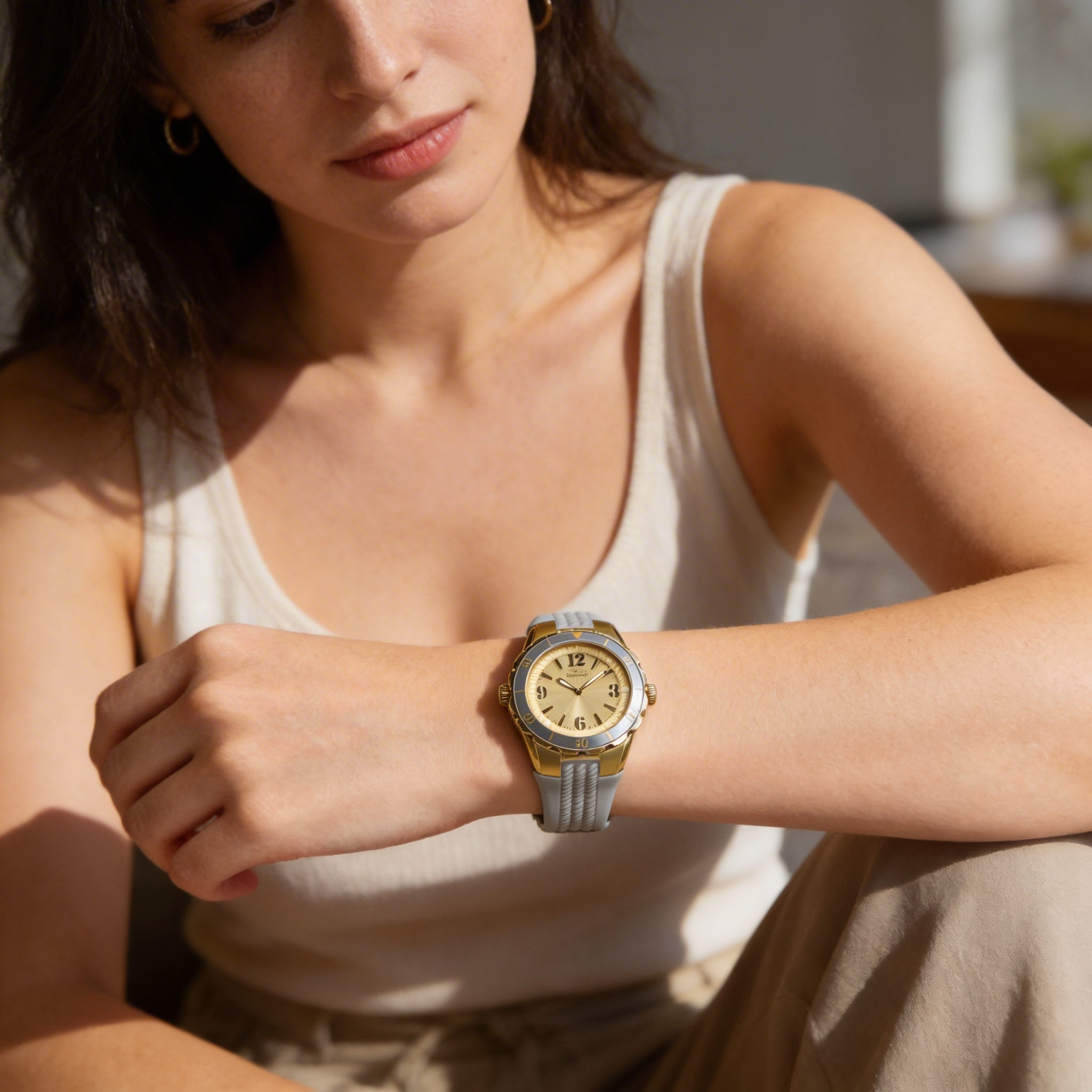 Reloj unisex Invicta Angel 48850 de acero inoxidable dorado con correa de cuarzo de 38 mm, Photo 4