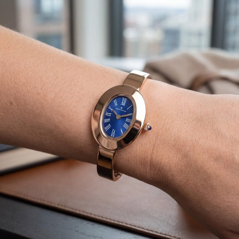 Reloj de cuarzo Christian Van Sant Anora CV4341 para mujer con esfera azul, caja y correa de acero inoxidable