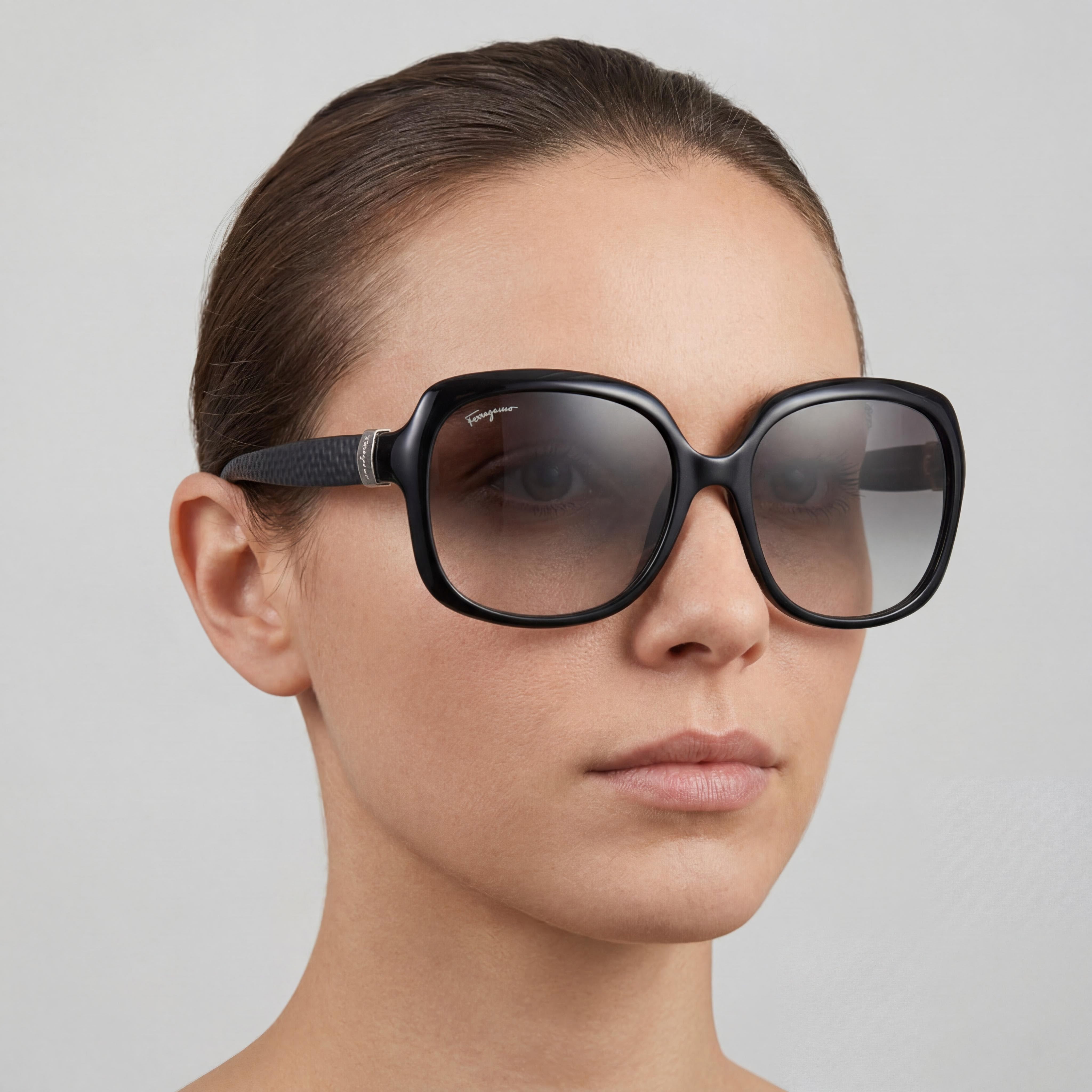 Salvatore Ferragamo Classic Women's Black Plastic Sunglasses, Grey Gradient Lenses, UV Protection, 59mm, Photo 4