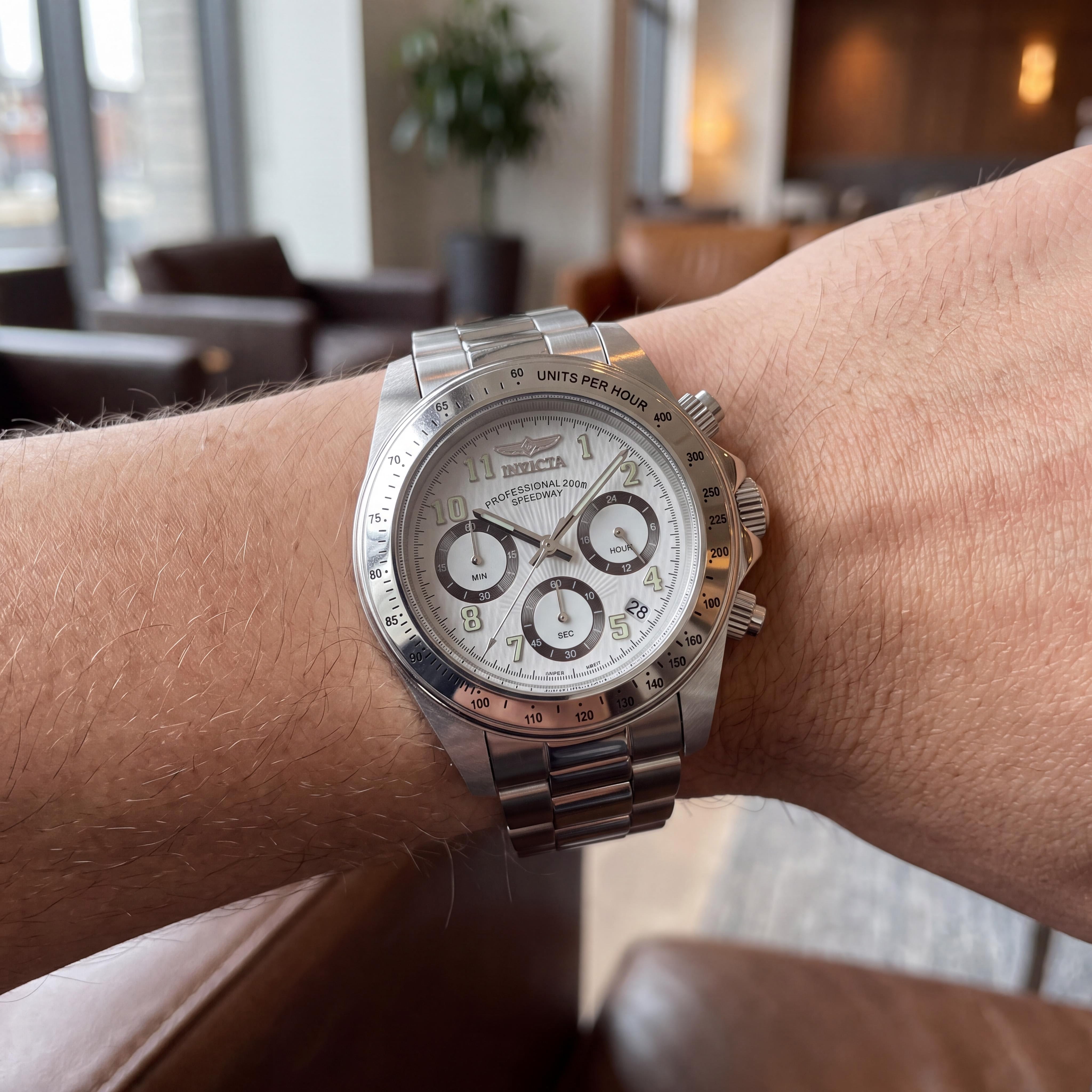 Invicta Speedway Men's 40mm Stainless Steel Case & Bracelet White Dial Quartz Chronograph Dive Watch, Photo 4