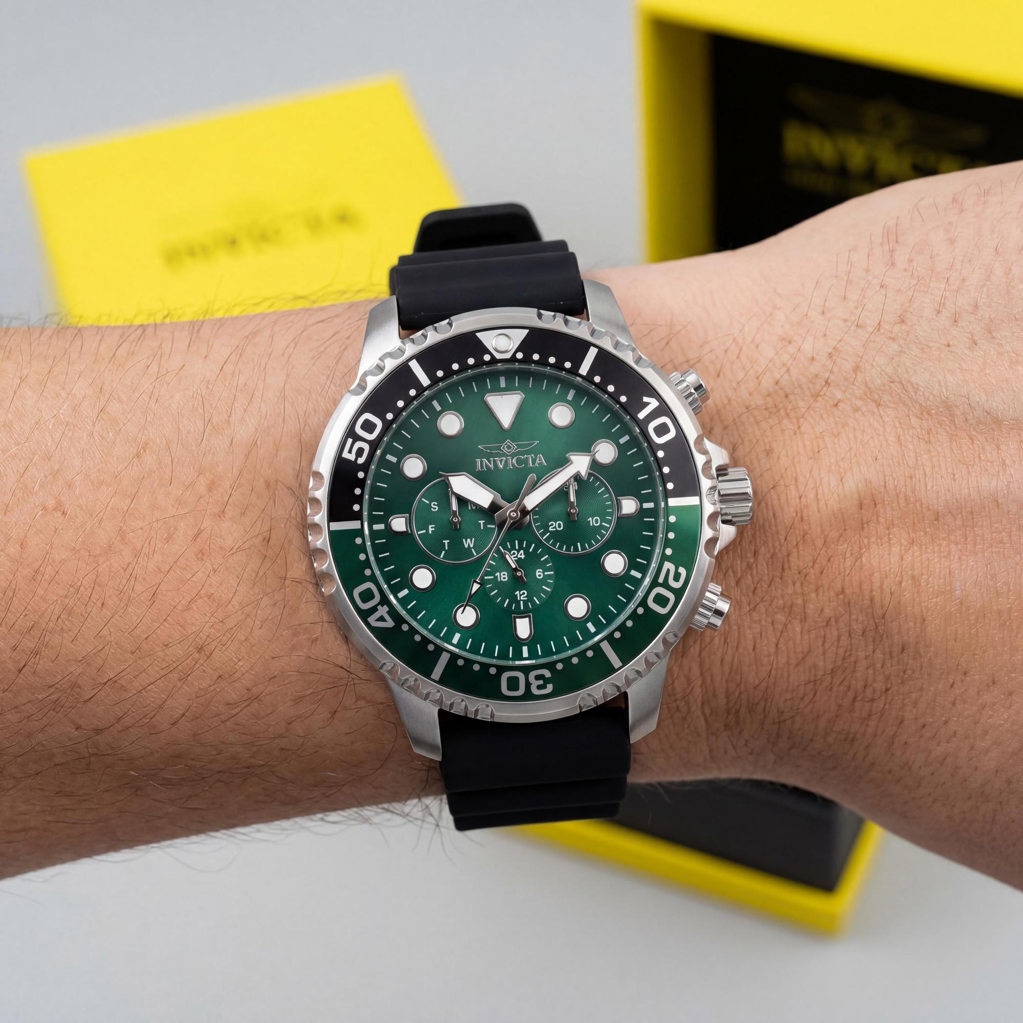 Invicta Men's Pro Diver 47232 Stainless Steel 48mm Green Dial Black Silicone Strap Water Resistant Watch, Photo 3