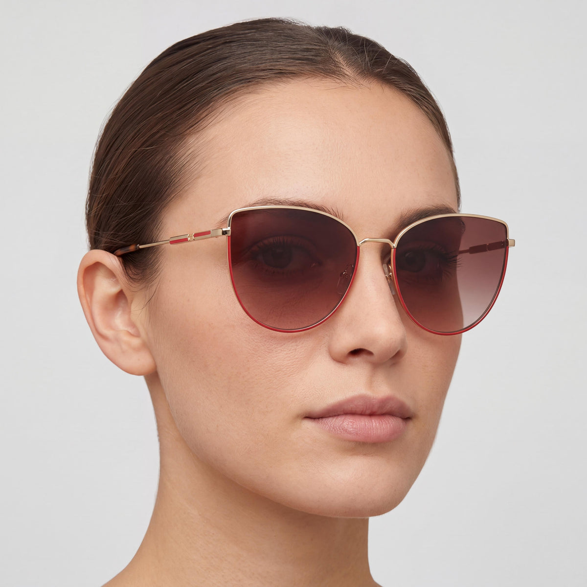 Gafas de sol Carolina Herrera casual para mujer, metal dorado y rojo sombreado, lentes no polarizadas doradas y rojas, 82-92% UV, 59 mm, Photo 4