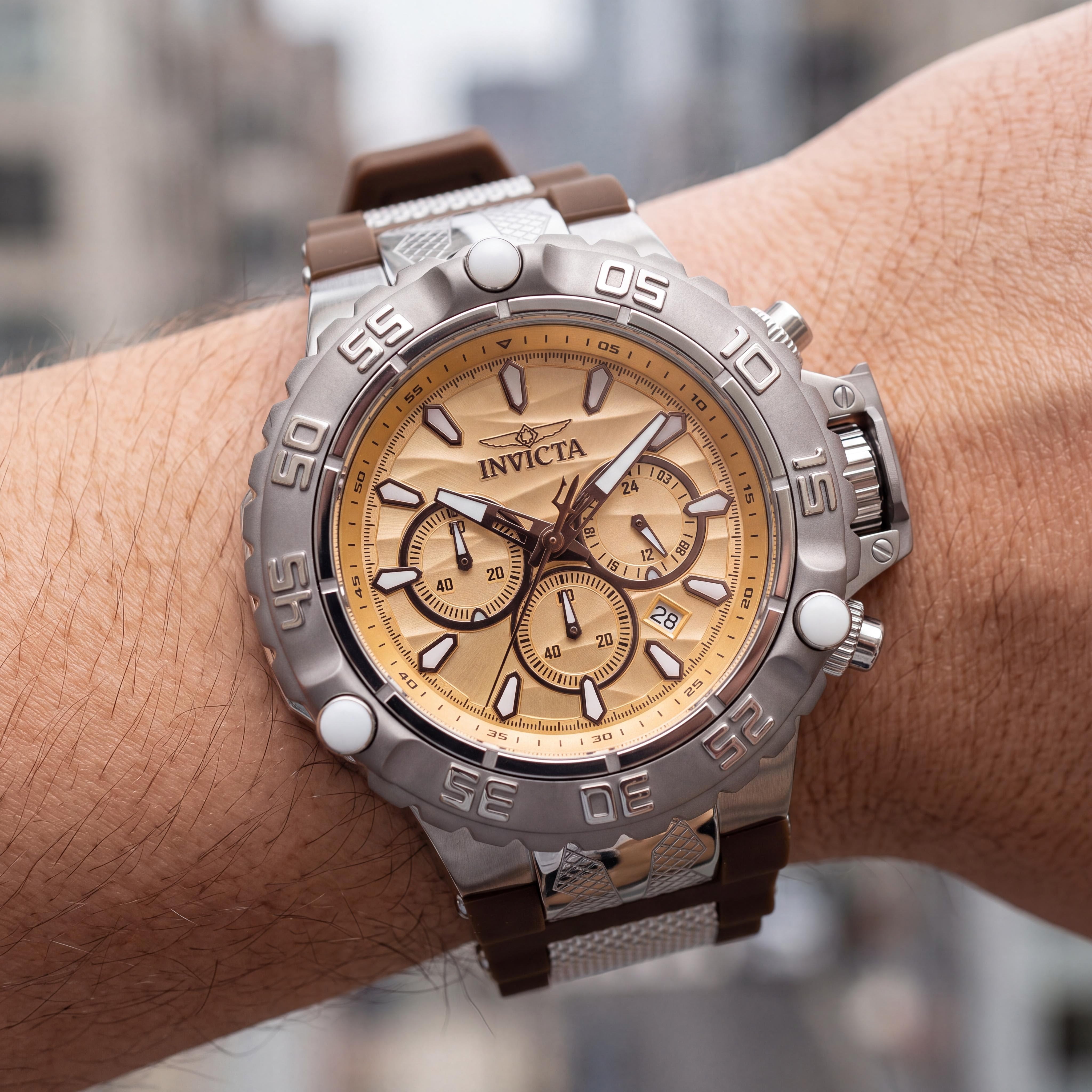 Invicta Subaqua - Cronógrafo Poseidon 48559 de acero inoxidable para hombre, reloj de 55 mm con esfera dorada y correa de silicona, Photo 4