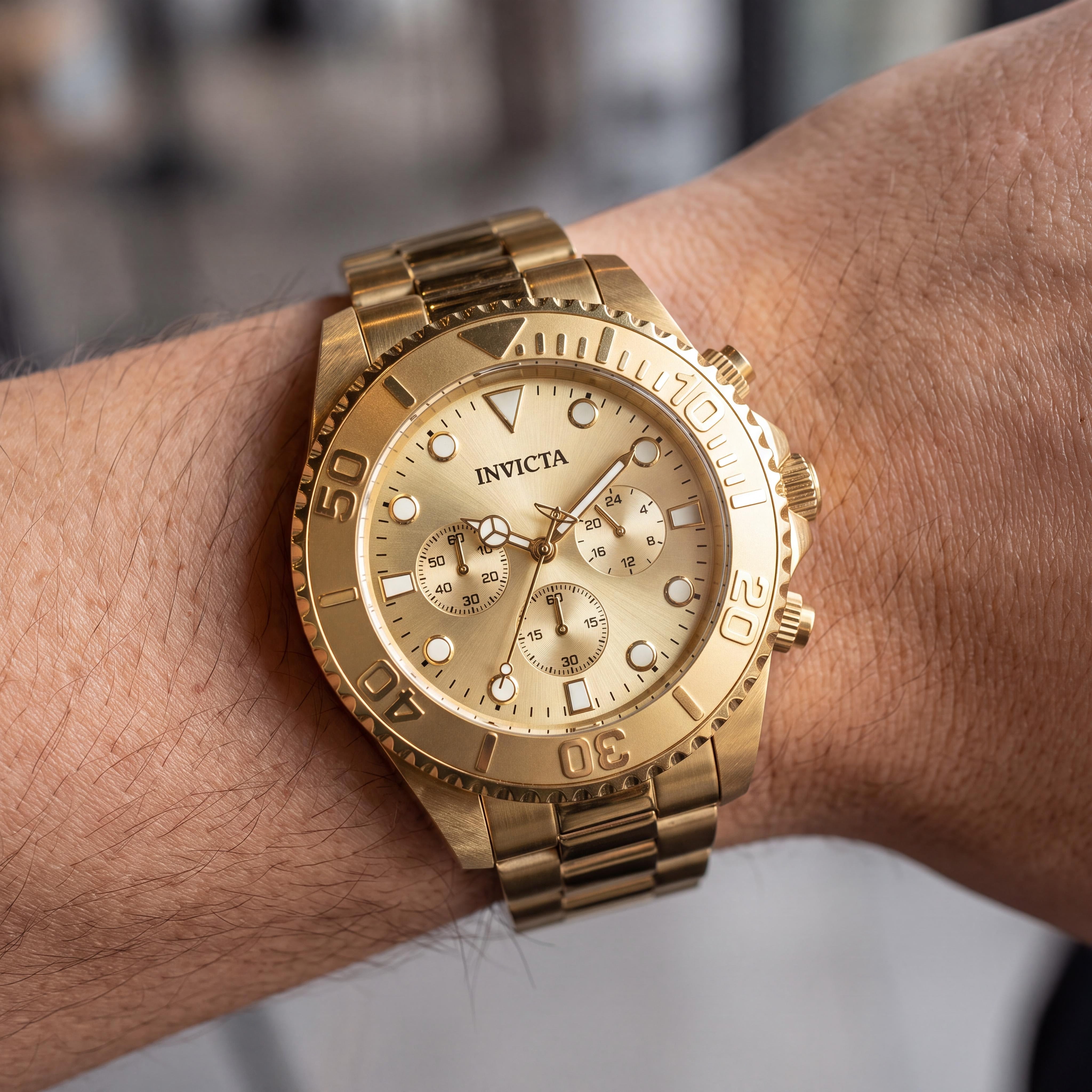 Reloj cronógrafo Invicta Pro Diver 50588 unisex de cuarzo con esfera dorada, brazalete de acero inoxidable, caja de 47 mm, Photo 4