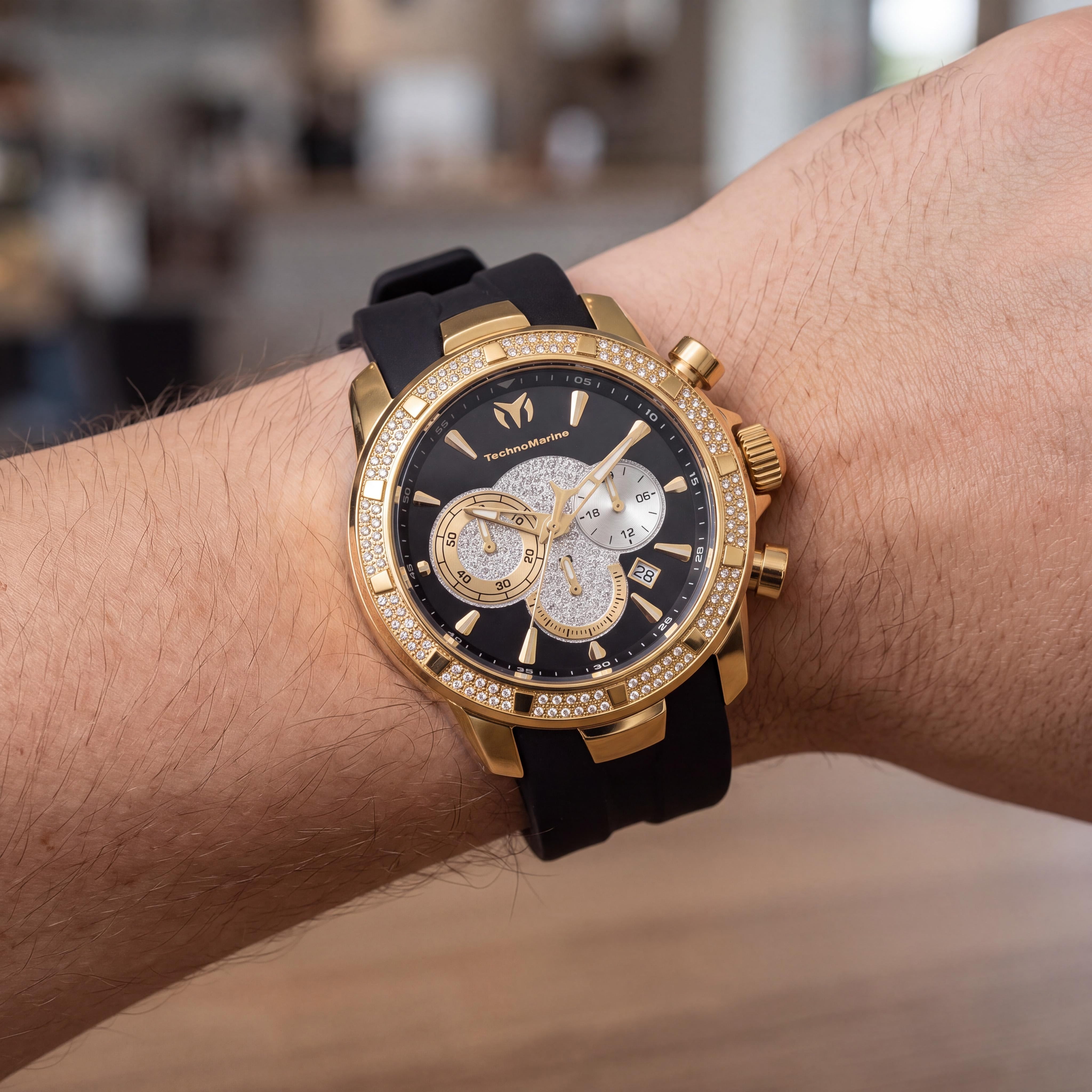 Technomarine TM-621011 Men's Japanese 45mm Black Gold-Tone Silicone Japanese Quartz Glow In The Dark Watch, Photo 4