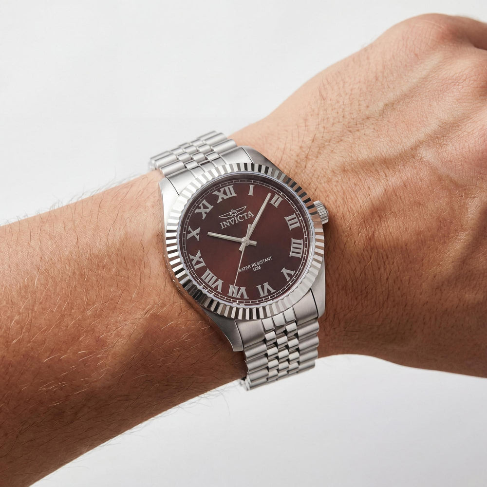 Reloj unisex Invicta Specialty 47400 de acero inoxidable con esfera de cobre y movimiento de cuarzo de 43 mm.