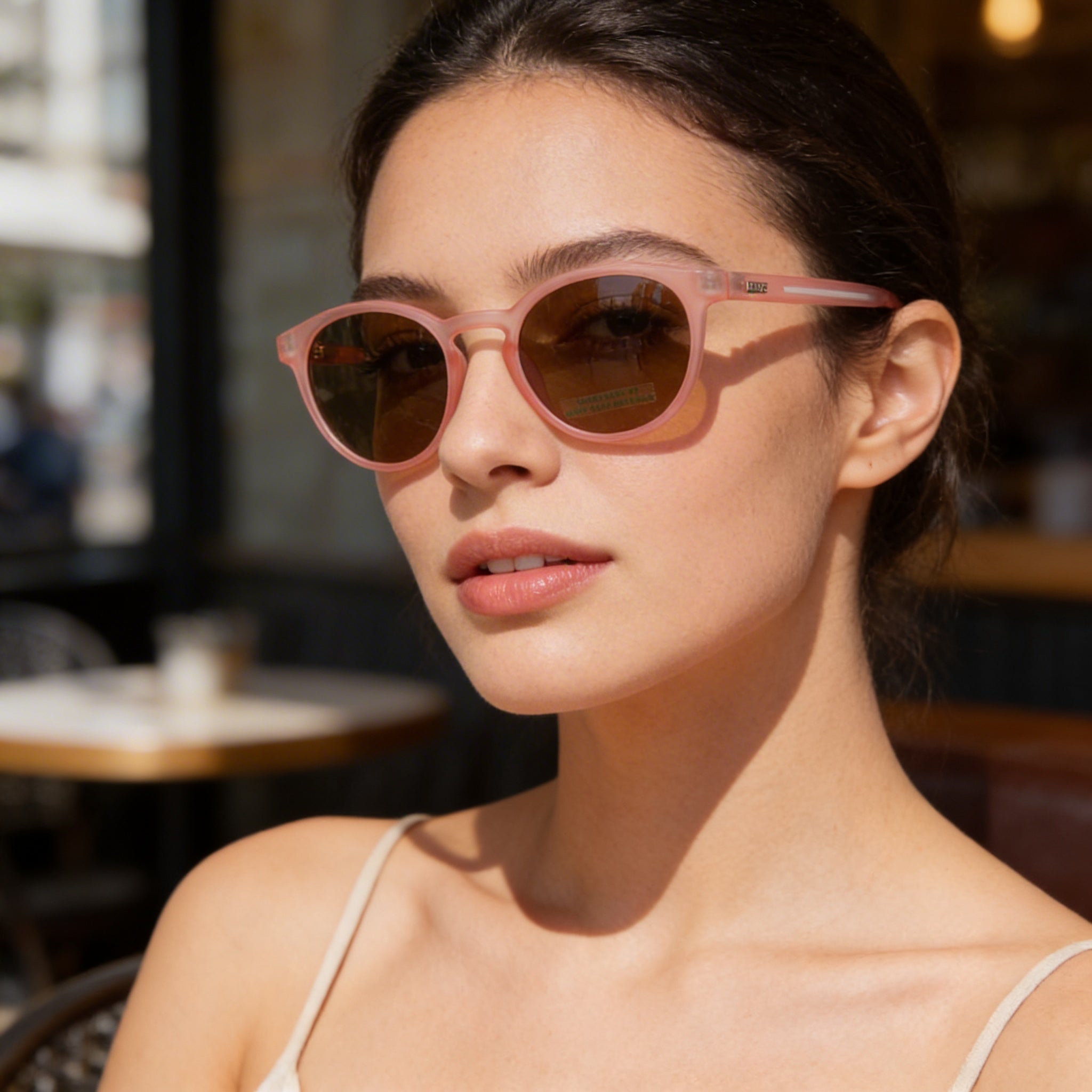 Gafas de sol Levi's Modern para mujer, montura de poliamida ecológica en color rosa con lentes de policarbonato con protección UV de 51 mm, Photo 5