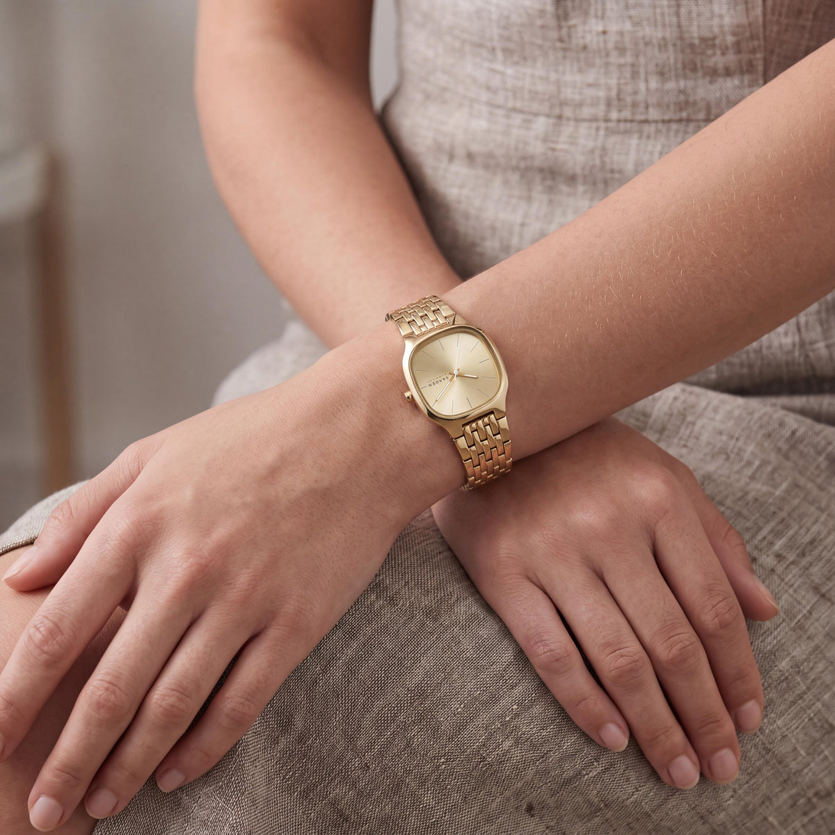 SKAGEN DENMARK Mellem Lille Women's Rose Gold Stainless Steel Square Case Scratch-Resistant Quartz Watch 28mm, Photo 4