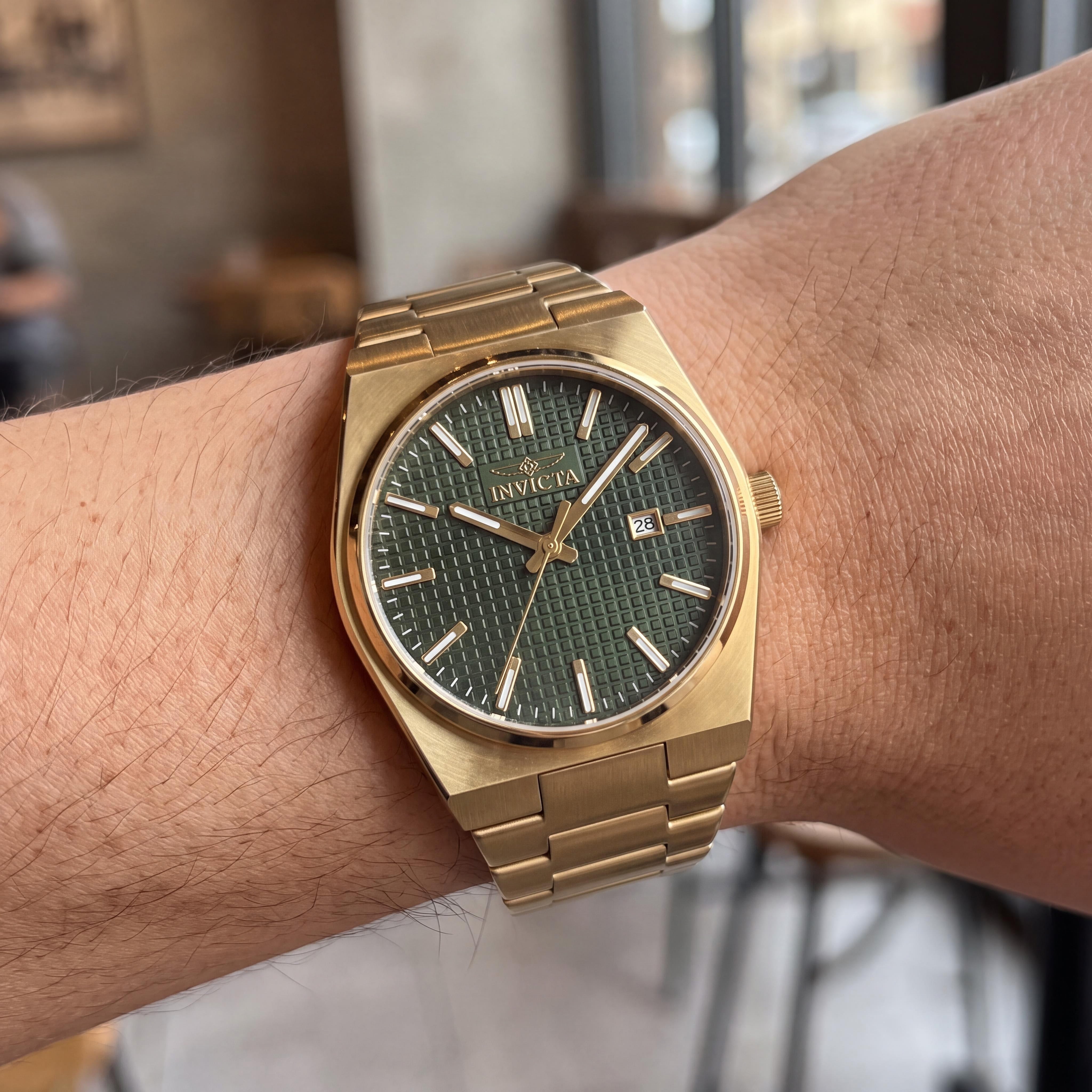 Invicta Speedway 48399 Unisex Gold-Tone Stainless Steel Quartz Watch with Green Dial and Bracelet Band 40mm, Photo 3
