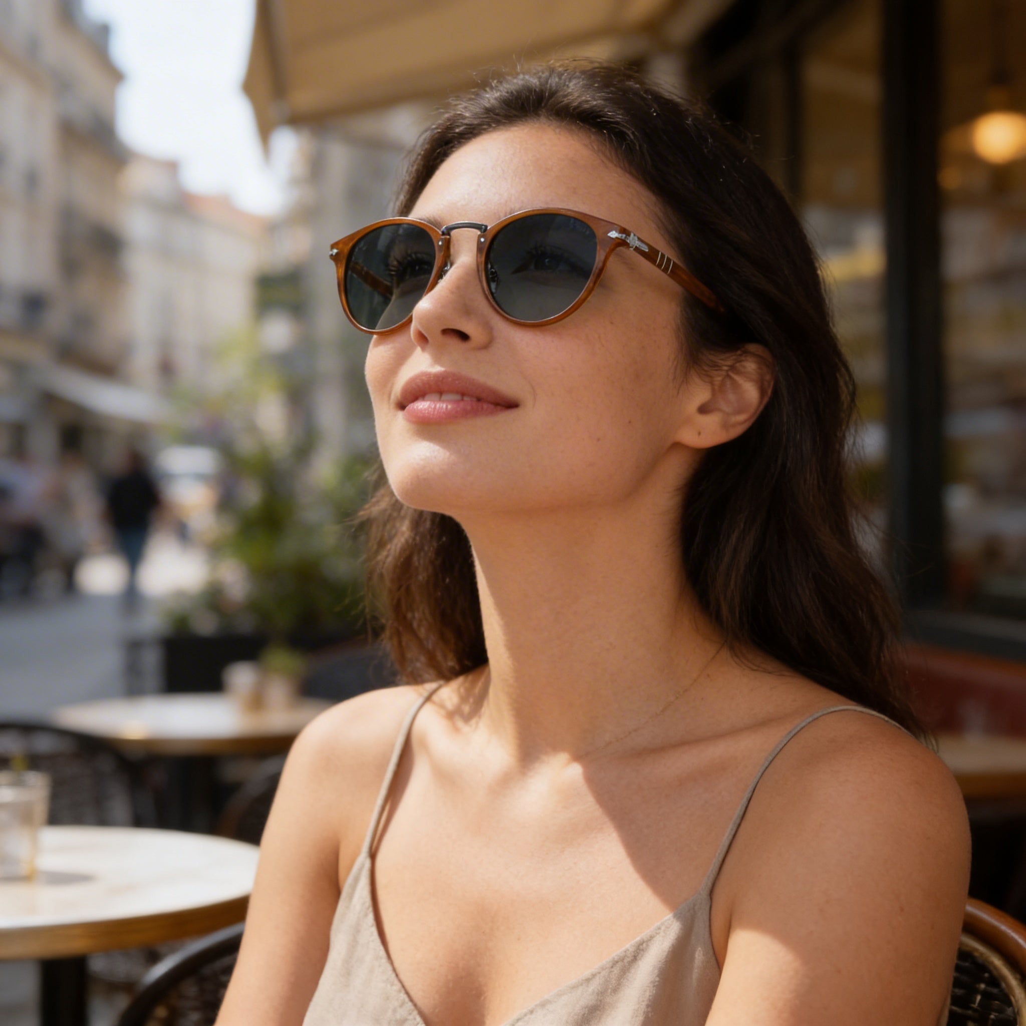 Gafas de sol unisex Persol Po3108s de acetato marrón a rayas, polarizadas, con degradado azul y protección UV 100 %, 49 mm, Photo 6