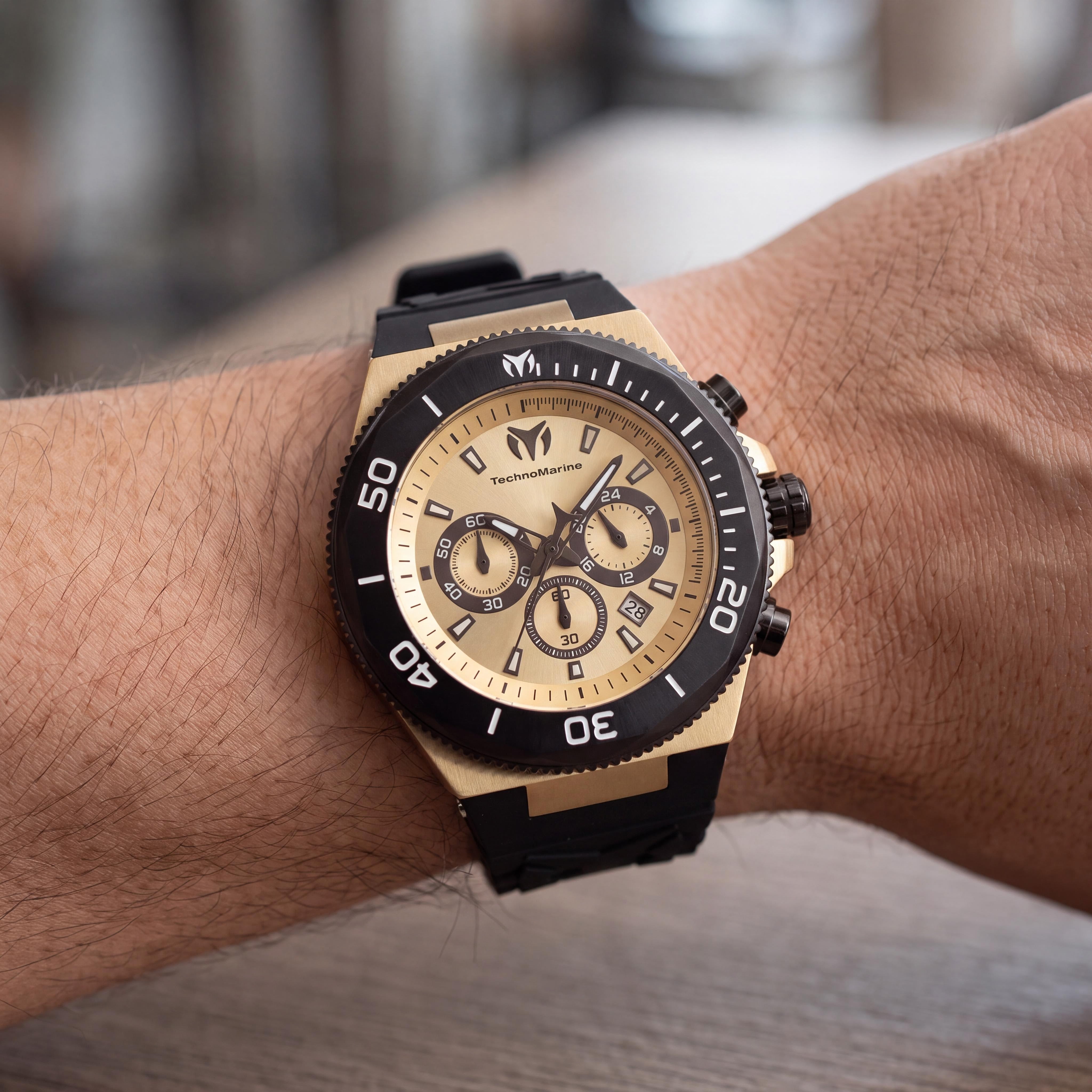 Technomarine Manta TM-224020 Men's 49mm Gold Dial Stainless Steel Case Silicone Strap Quartz 10 ATM Water Resistant Watch, Photo 3