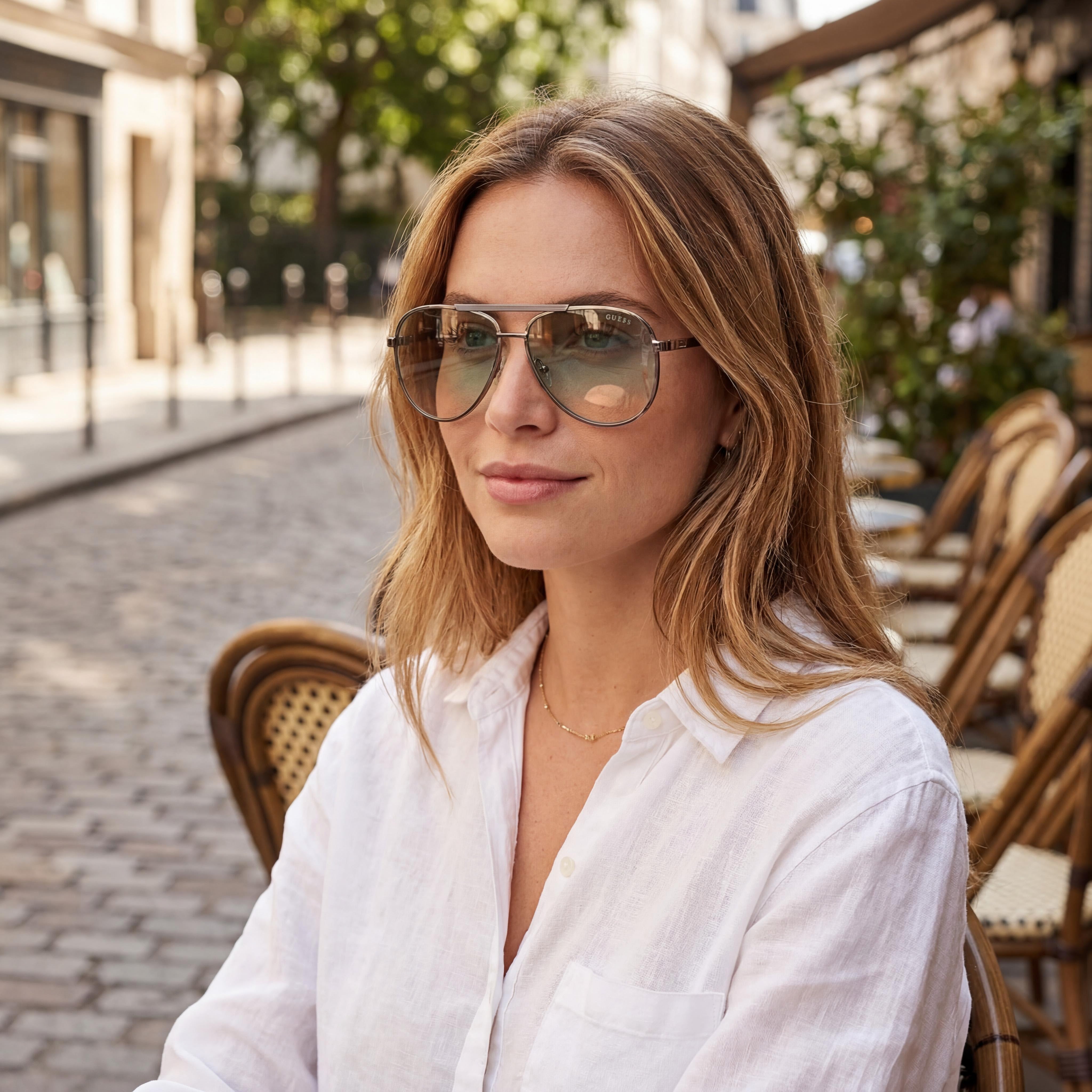 GUESS Gu00209 Unisex Metal Eyewear, Shiny Gunmetal, 100% UVA & UVB Protection, Non-Polarized, 61mm, Photo 4