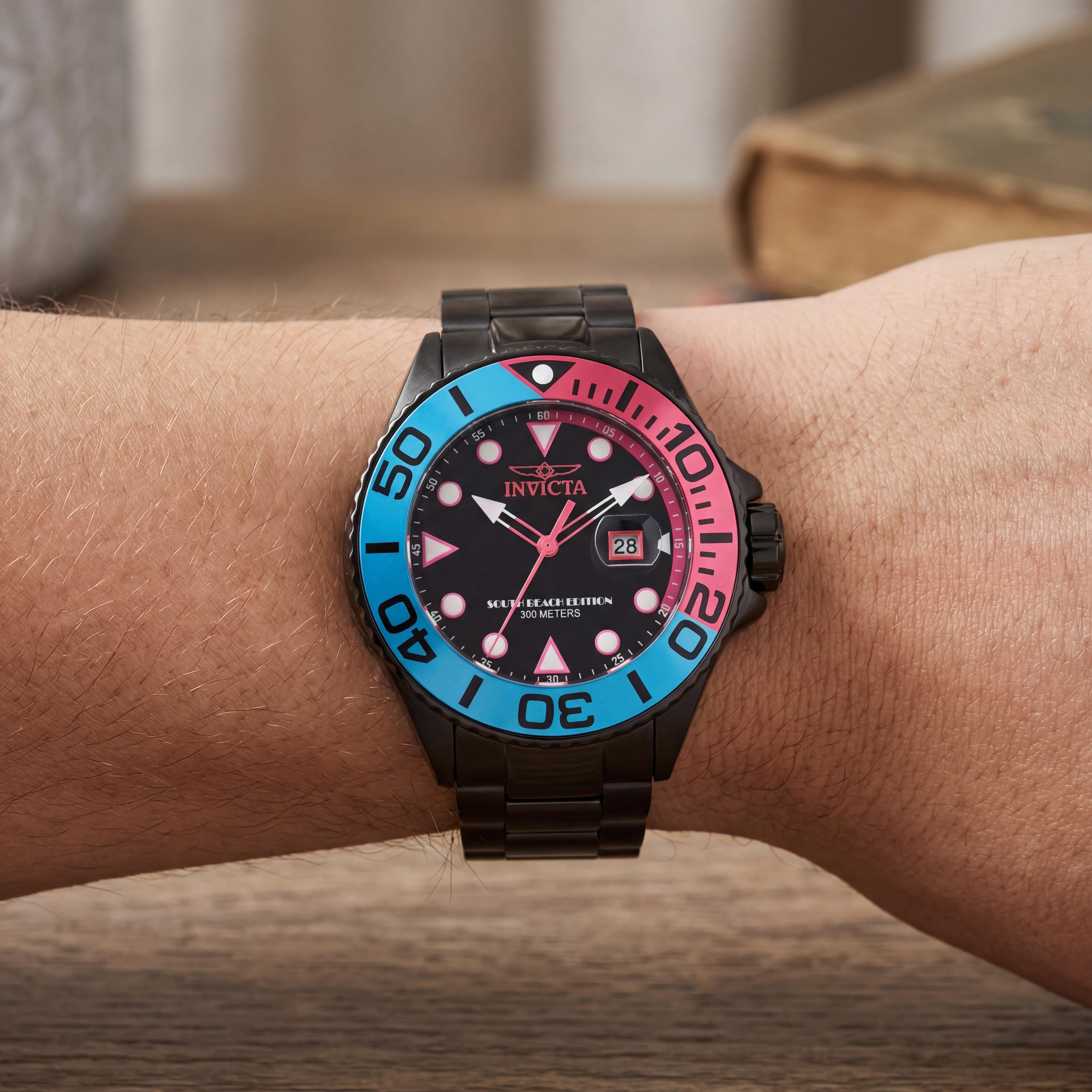 Reloj Invicta Grand Diver 48614 de cuarzo para hombre con esfera negra, brazalete de acero inoxidable, 52 mm, resistente al agua hasta 300 m, Photo 4