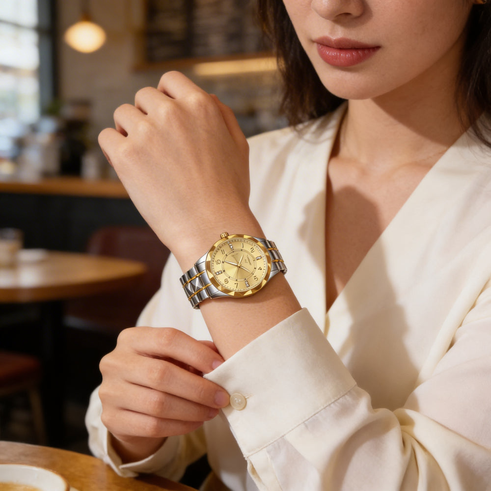 Reloj de cuarzo Invicta Specialty 69022 para hombre con pulsera de acero inoxidable y esfera dorada, caja de 41 mm