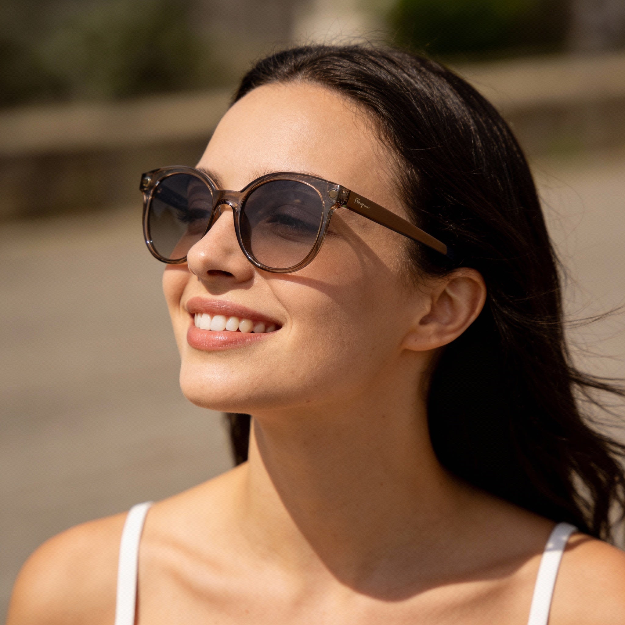 Gafas de sol contemporáneas Salvatore Ferragamo para mujer, montura de metal color nude y cristales grises, protección UV, no polarizadas, 53 mm, Photo 5