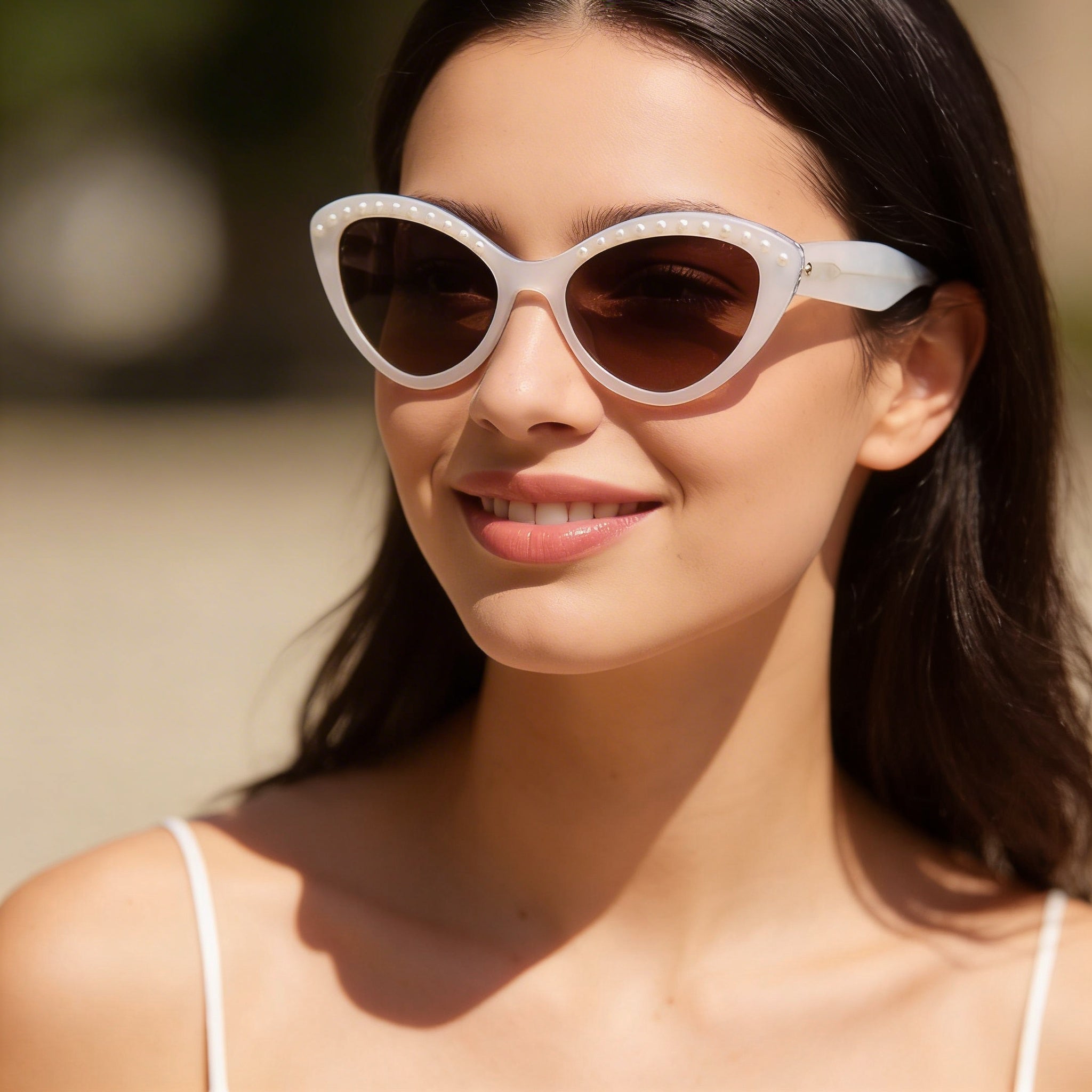 Kate Spade New York JUNI/G/S PEARL Gafas de sol de mujer blancas y marrones con montura de acetato, lentes marrones degradadas con protección UV de 55 mm, Photo 5