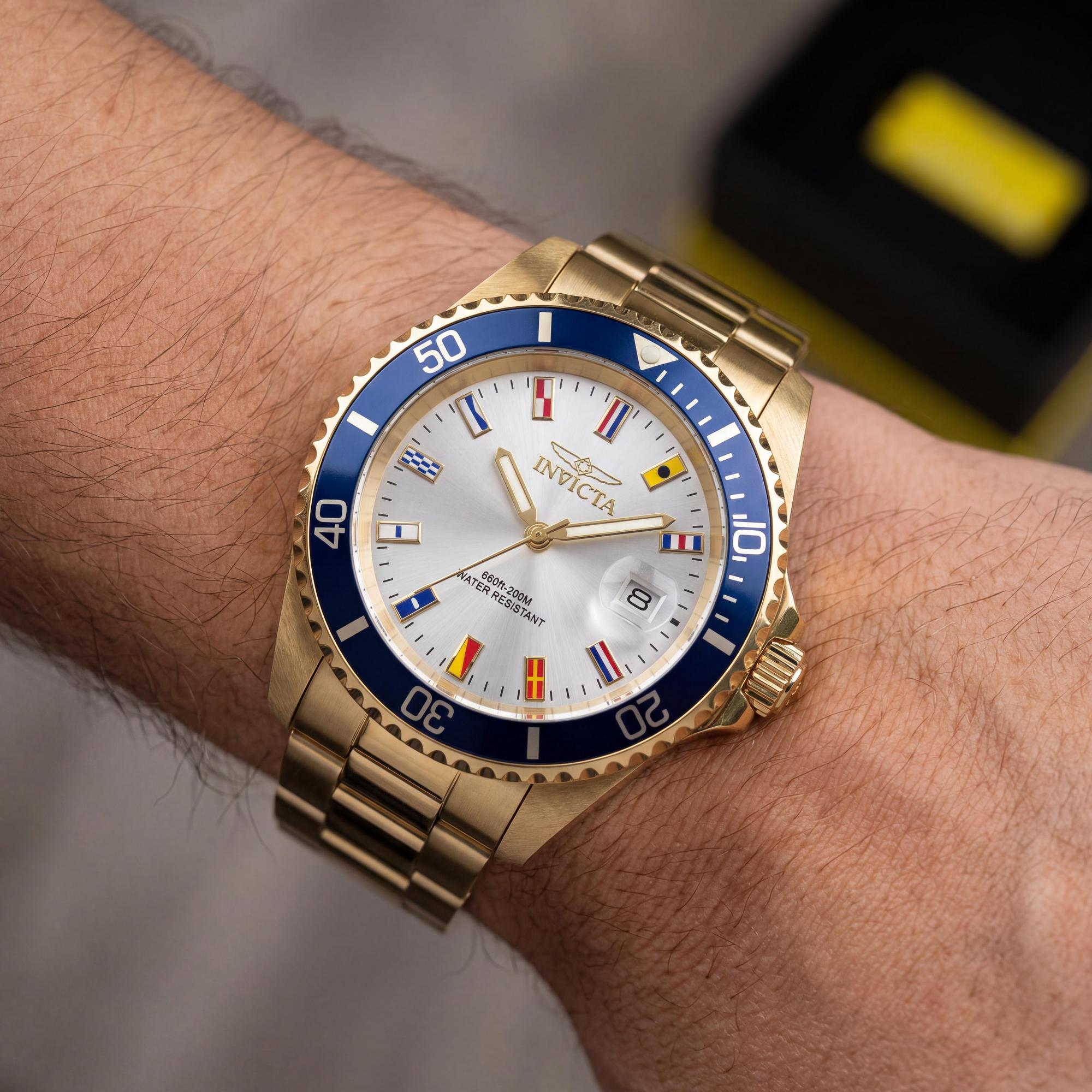 Reloj Invicta Pro Diver 49886 para hombre, de acero inoxidable dorado, esfera plateada, analógico, de cuarzo, 200 m, 40 mm, Photo 3